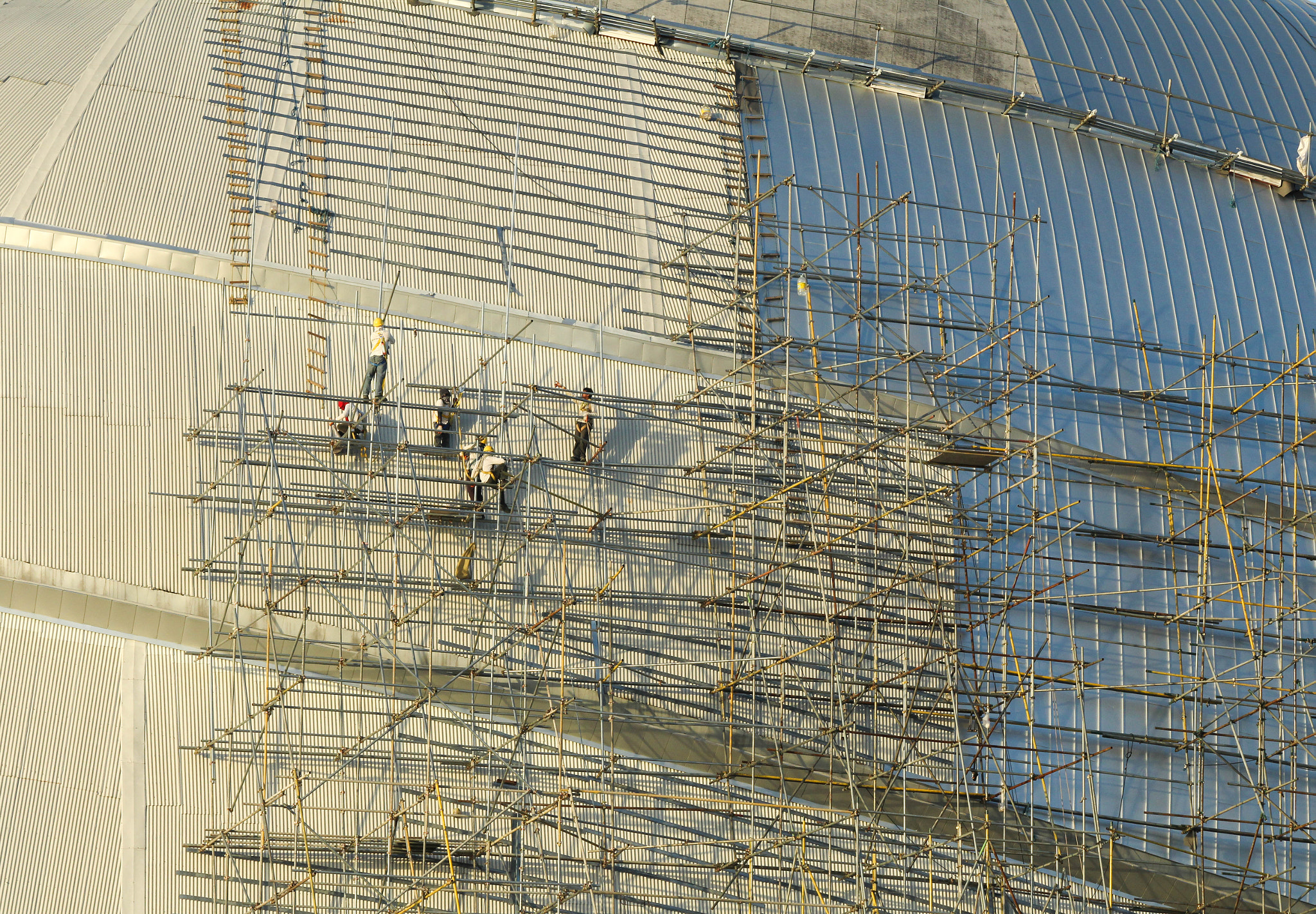 Canon EF 70-300mm F4-5.6 IS USM sample photo. The workers photography