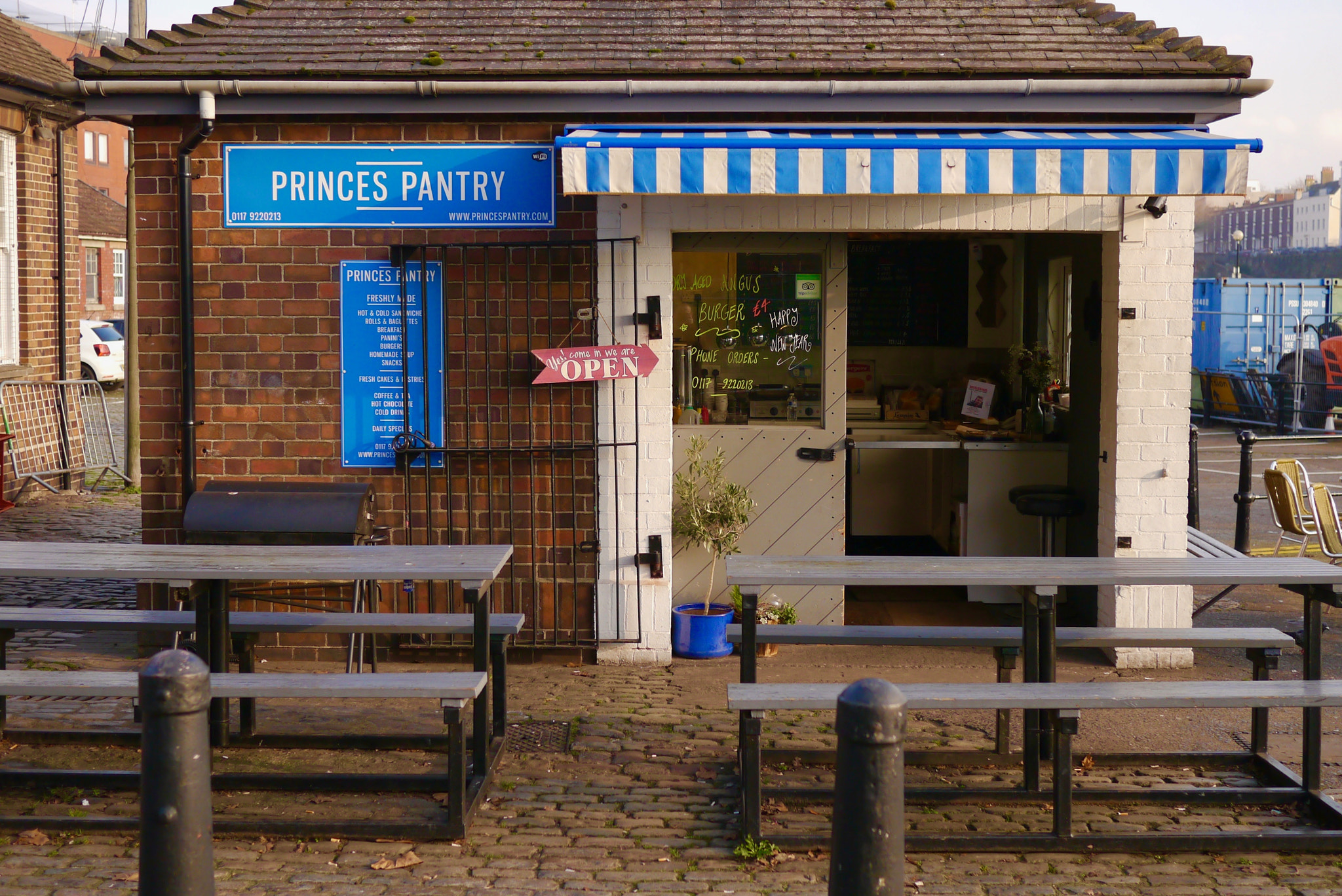 Panasonic Lumix DMC-GX1 + LUMIX G 20/F1.7 II sample photo. Prince's pantry photography
