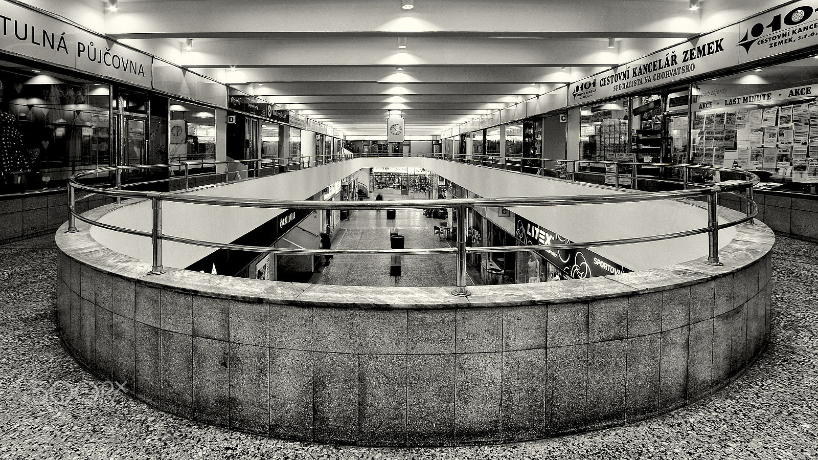 Canon EF-S 10-22mm F3.5-4.5 USM sample photo. Alfa passage photography