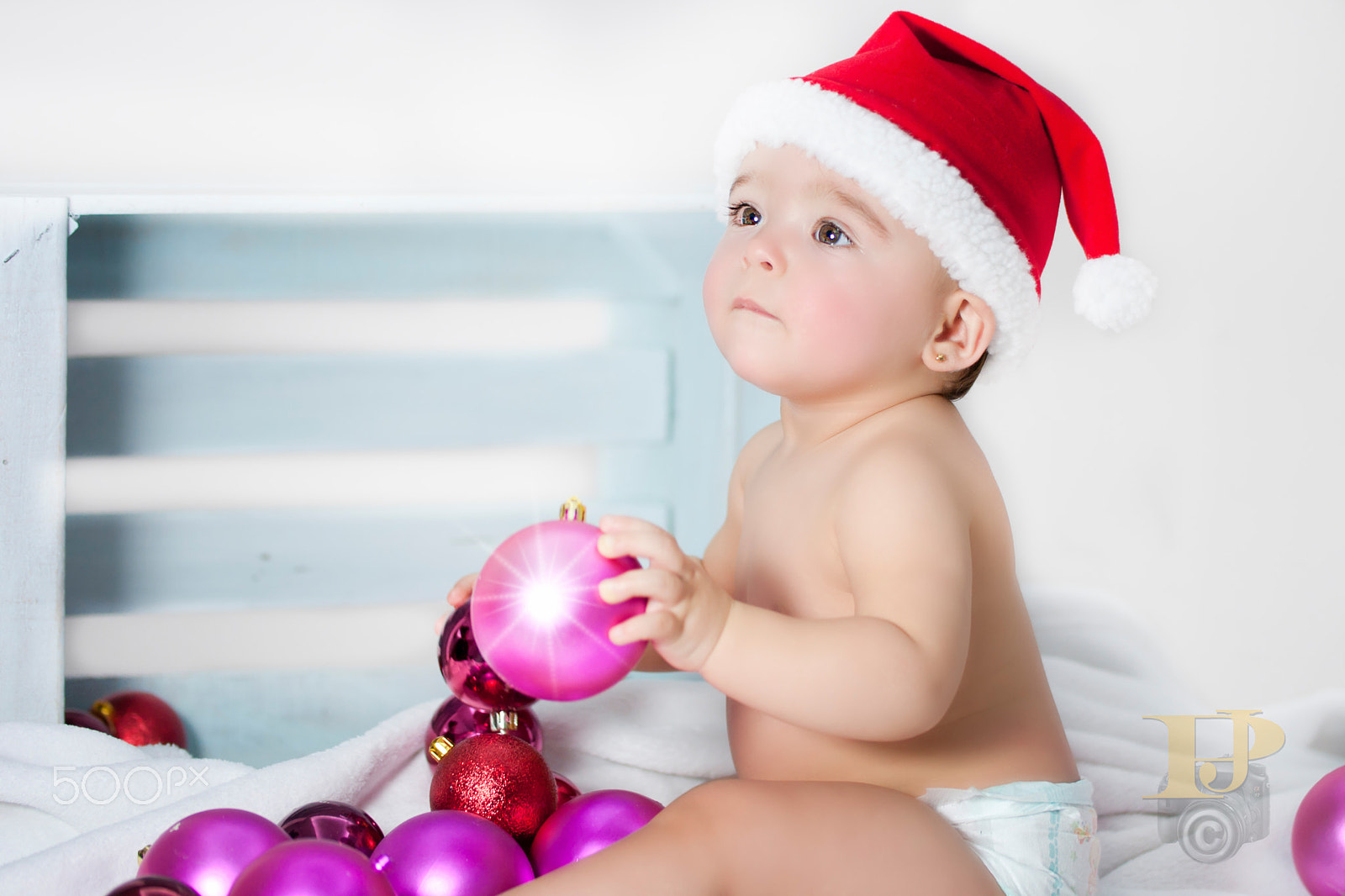 Sony Alpha DSLR-A700 sample photo. Baby chrismas photography
