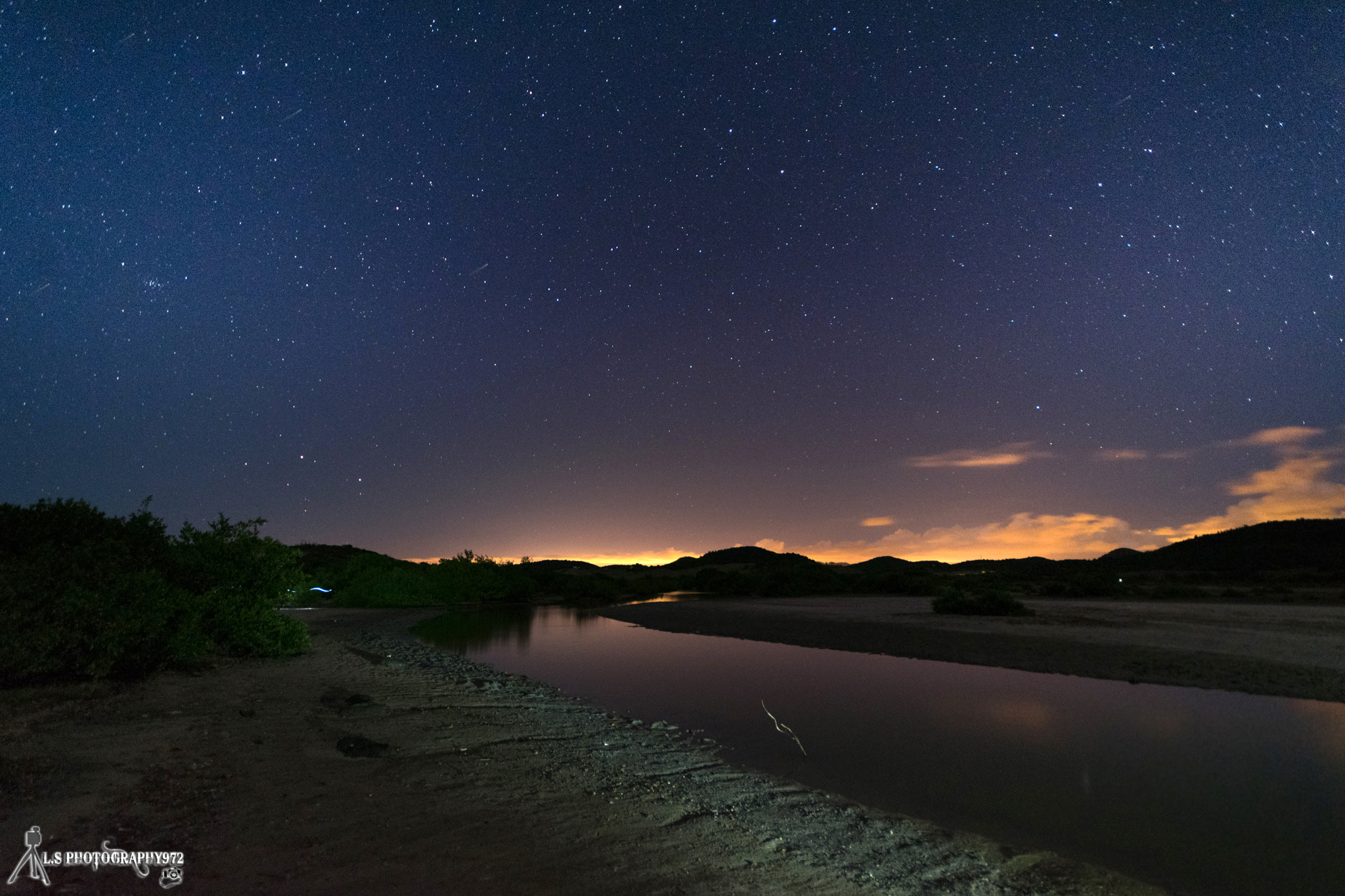 Sigma 10-20mm F4-5.6 EX DC HSM sample photo. Sunrise milkyway photography