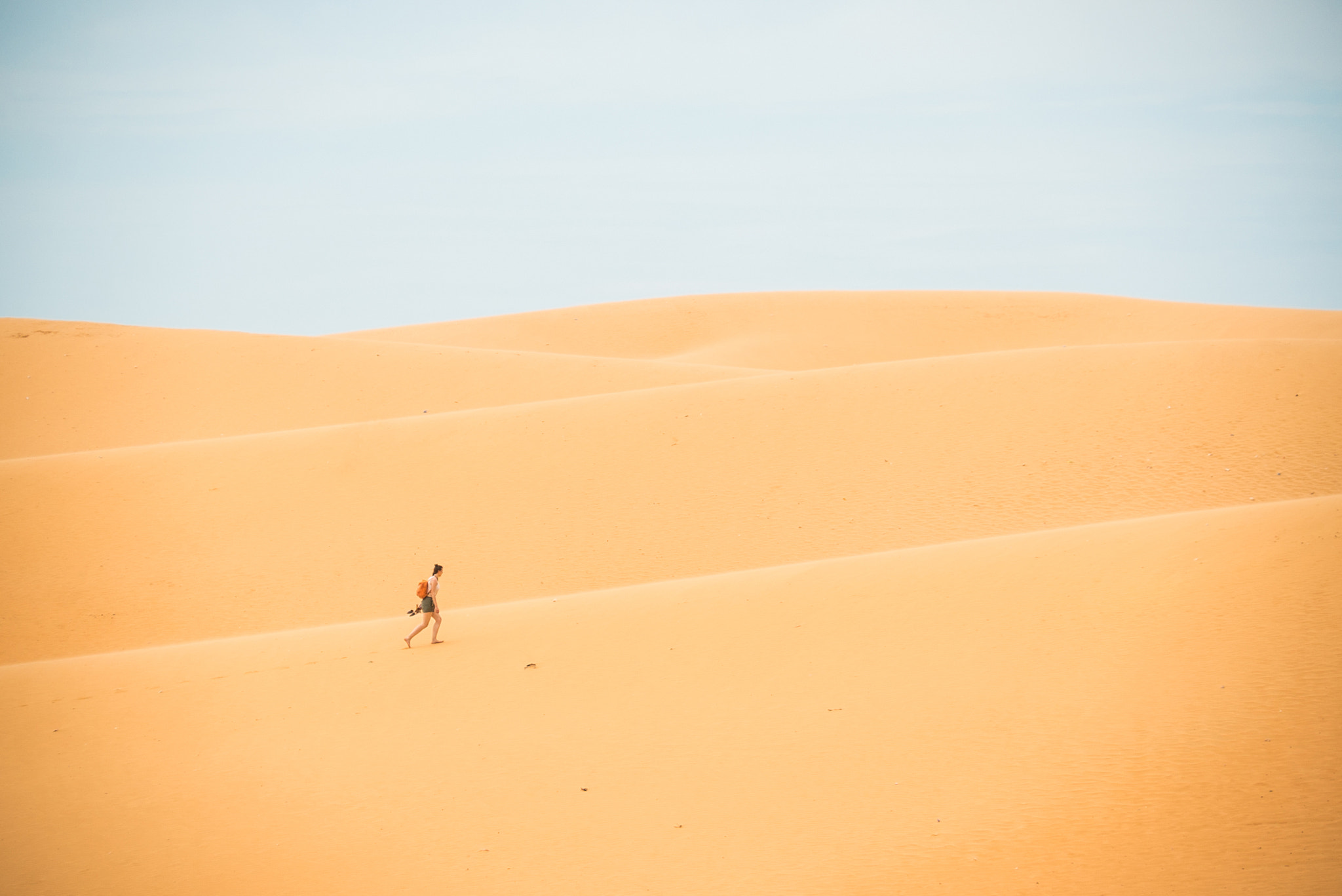 Sony a7S + Sony E 18-200mm F3.5-6.3 OSS sample photo. Red sand dunes photography