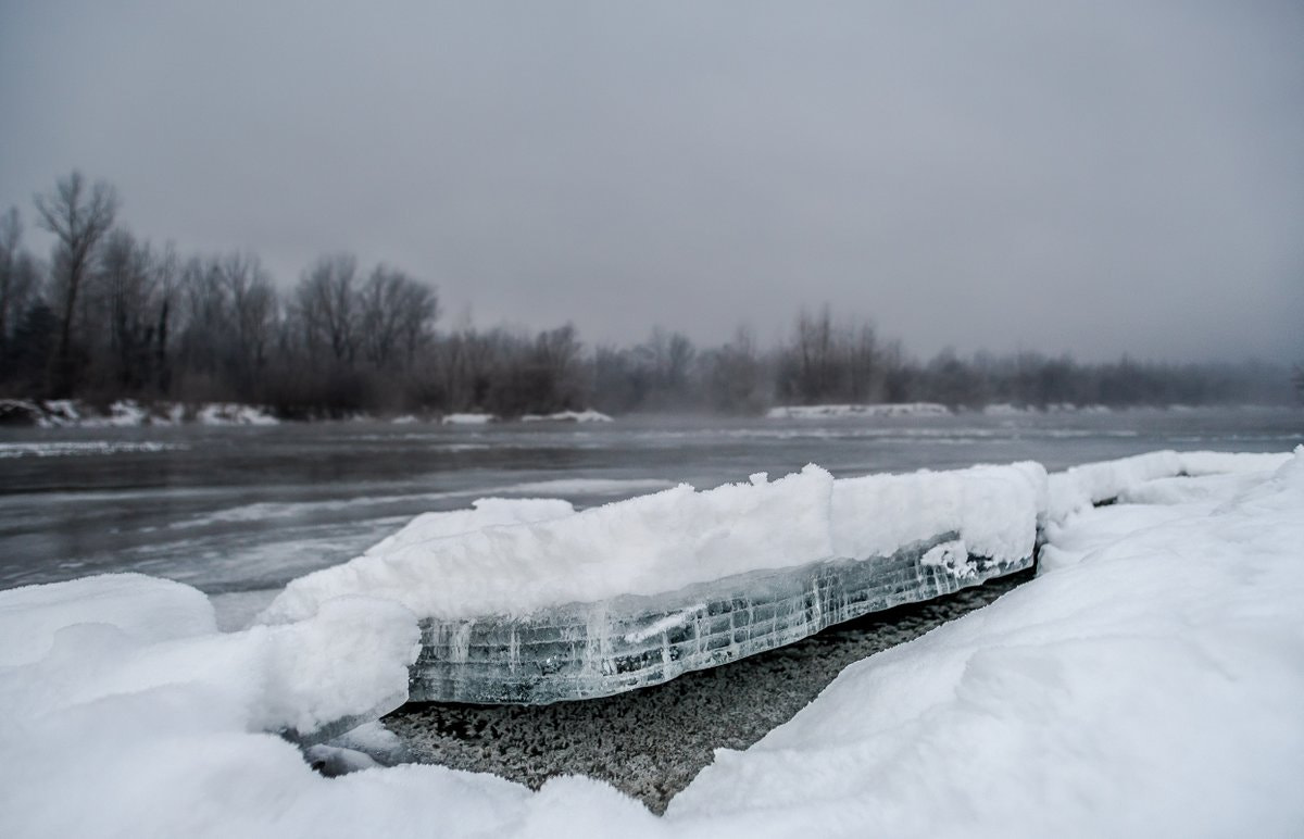 Canon EF 17-35mm f/2.8L sample photo. Frozen photography