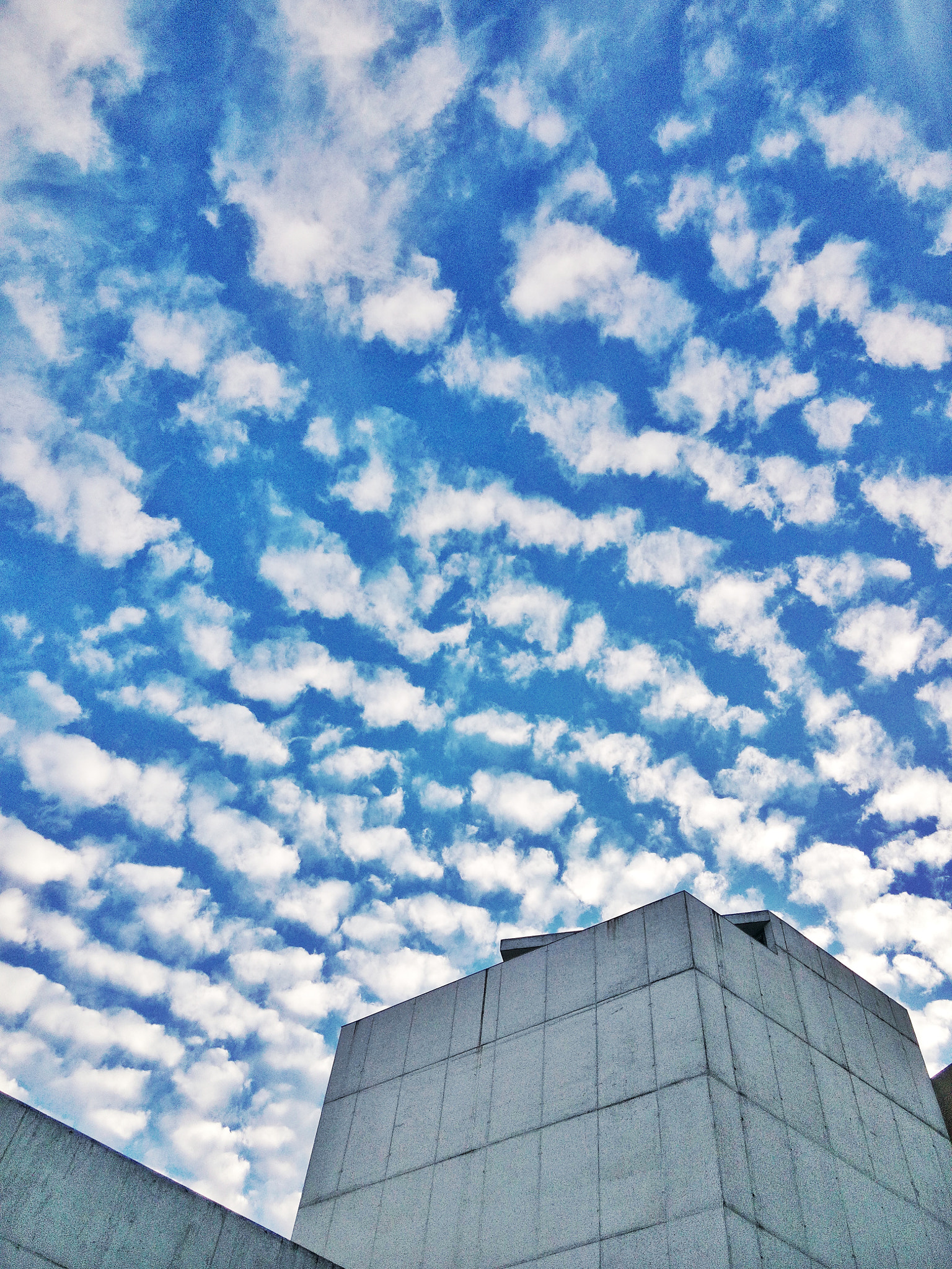 WIKO GETAWAY sample photo. Onda de nuvens photography