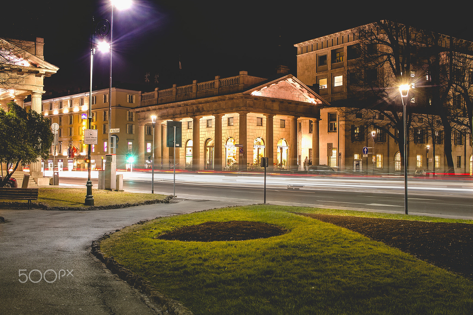Canon EF-S 24mm F2.8 STM sample photo. Bergamo by night photography