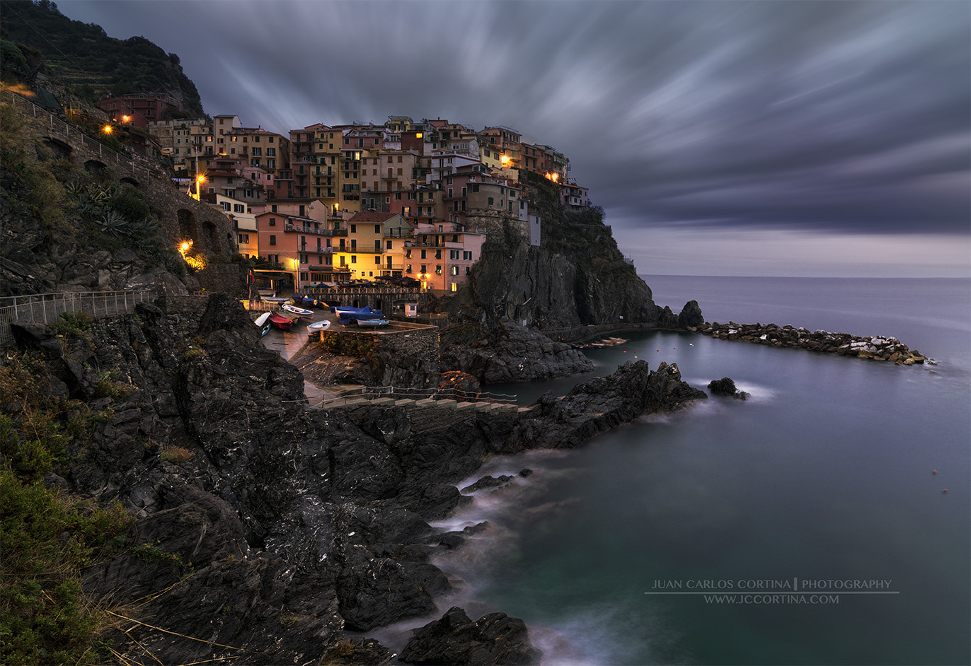 Tokina AT-X Pro 11-16mm F2.8 DX sample photo. Manarola photography