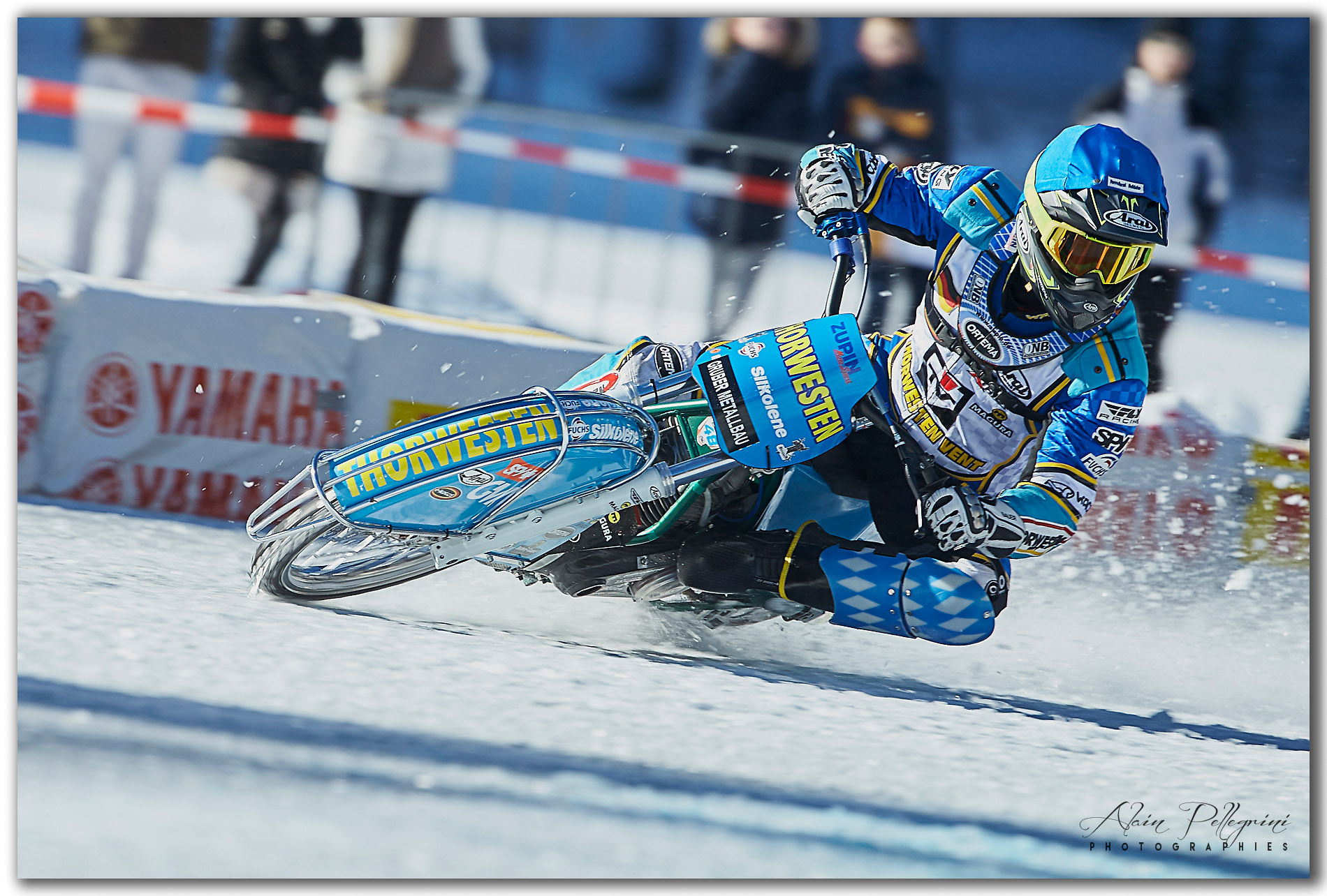 Canon EOS-1D X + Canon EF 200-400mm F4L IS USM Extender 1.4x sample photo. Ice speedway photography