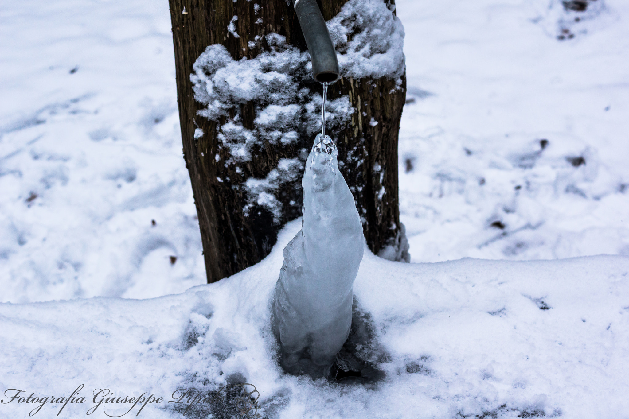 Sony SLT-A77 + Sony DT 35mm F1.8 SAM sample photo. Eisbrunnen 2 photography