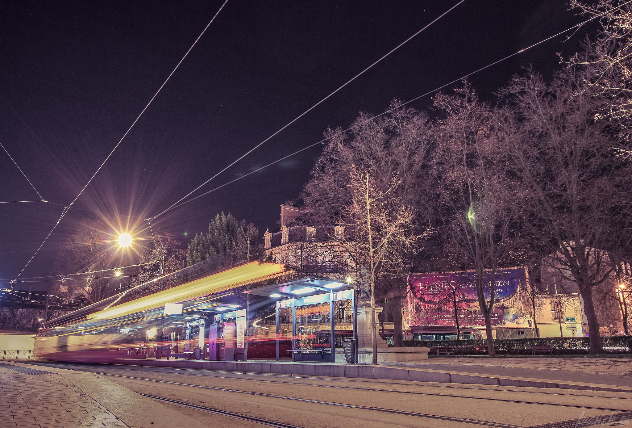Sigma 10-20mm F3.5 EX DC HSM sample photo. Dijon de nuit photography