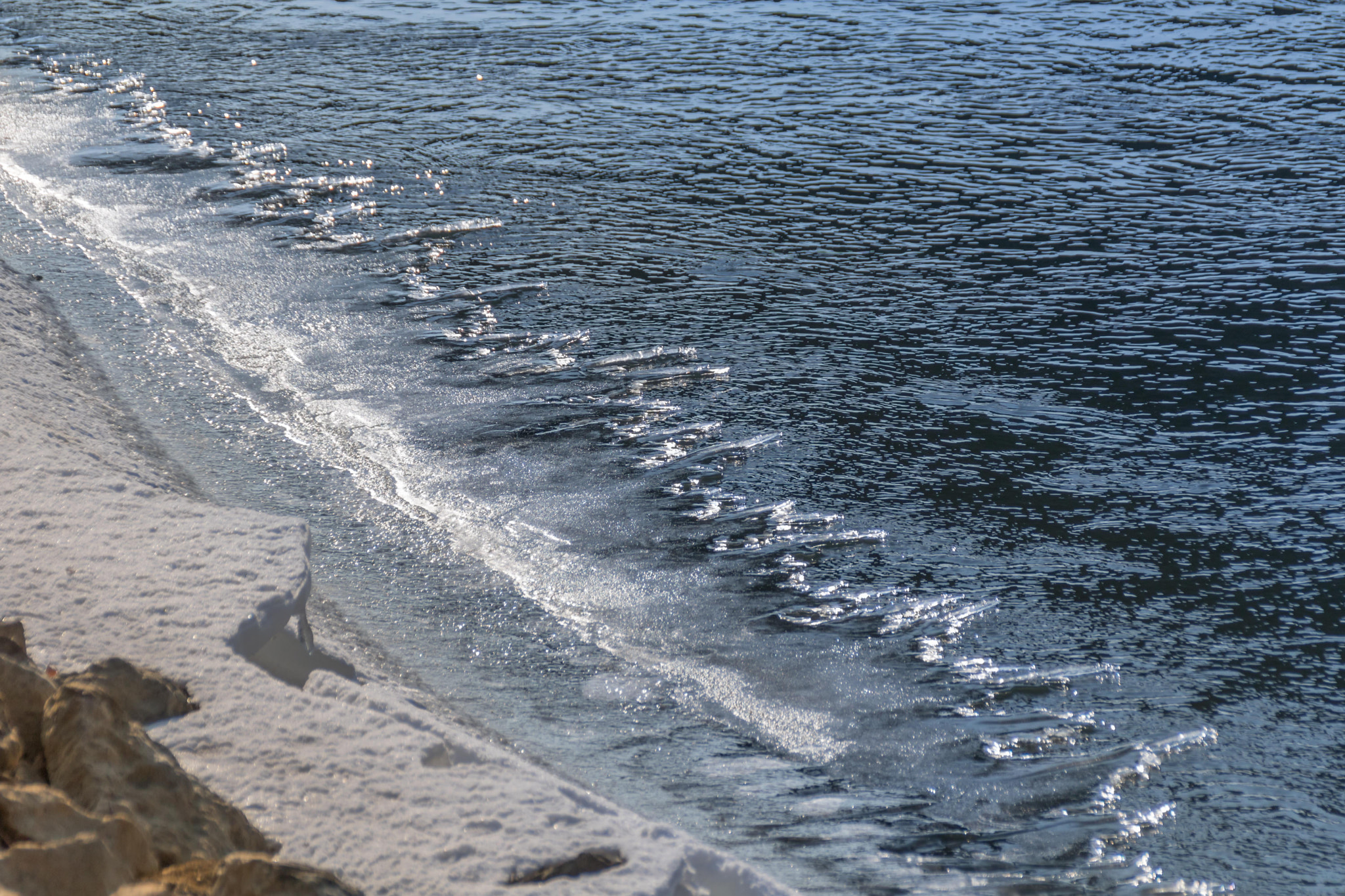 Canon EF 75-300mm F4.0-5.6 IS USM sample photo. Melting photography