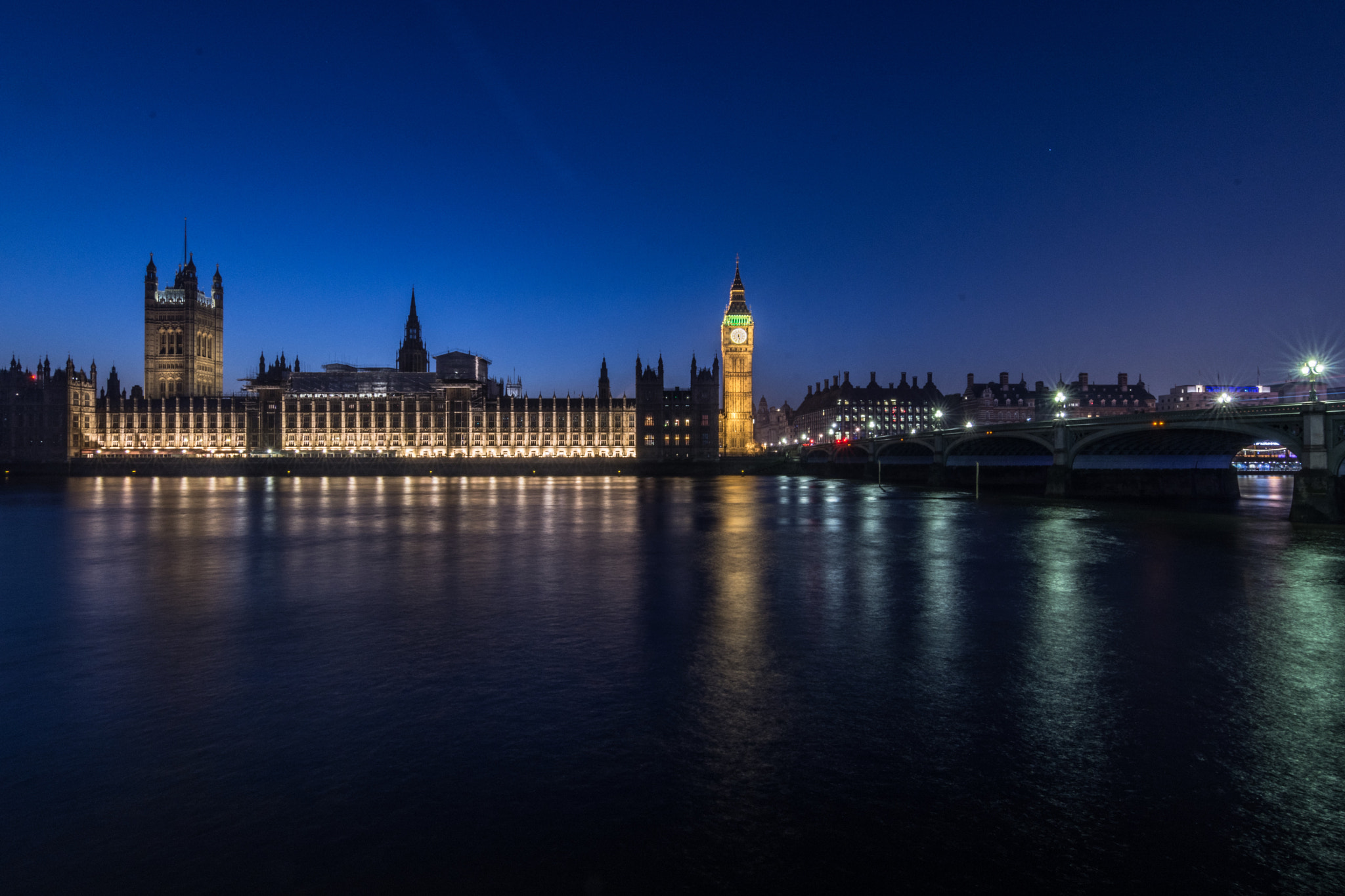 Tokina AT-X Pro 11-16mm F2.8 DX II sample photo. Palace of westminster and big ben photography