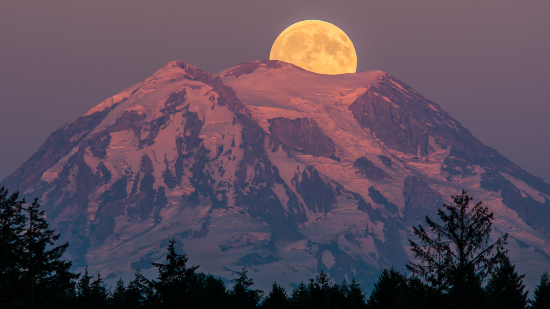 Sony ILCA-77M2 + Minolta AF 200mm F2.8 HS-APO G sample photo. Moonrise over mount rainier photography