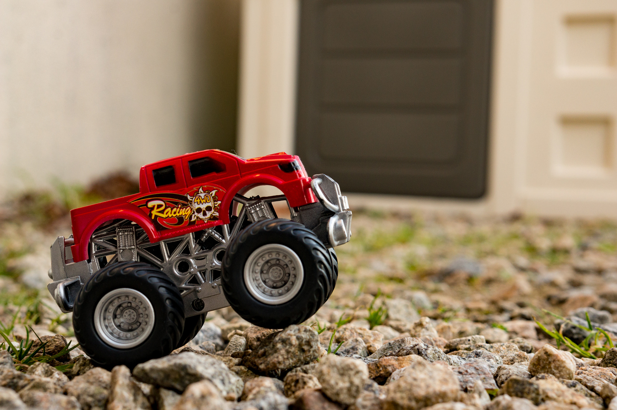 Sony Alpha NEX-6 + E 50mm F1.8 OSS sample photo. Toy truck photography