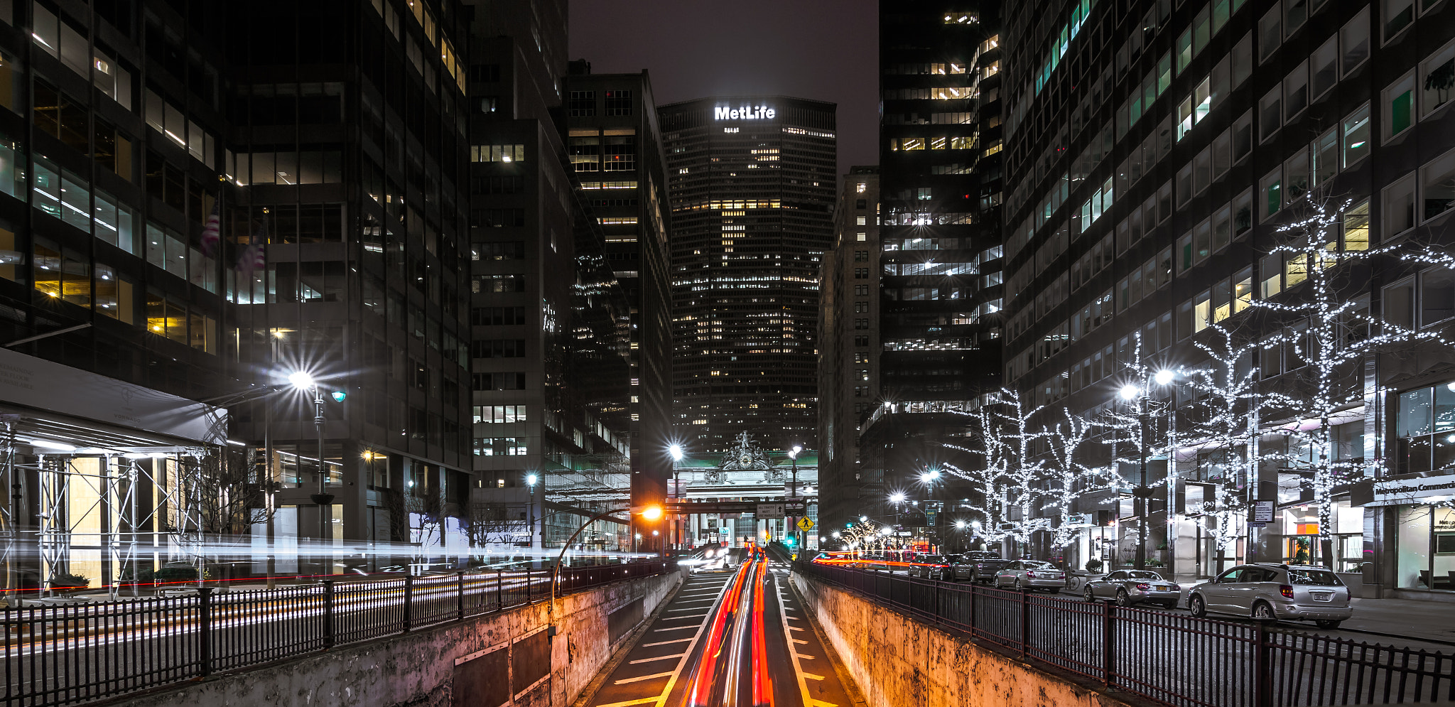 20mm F2.8 sample photo. On to grand central photography