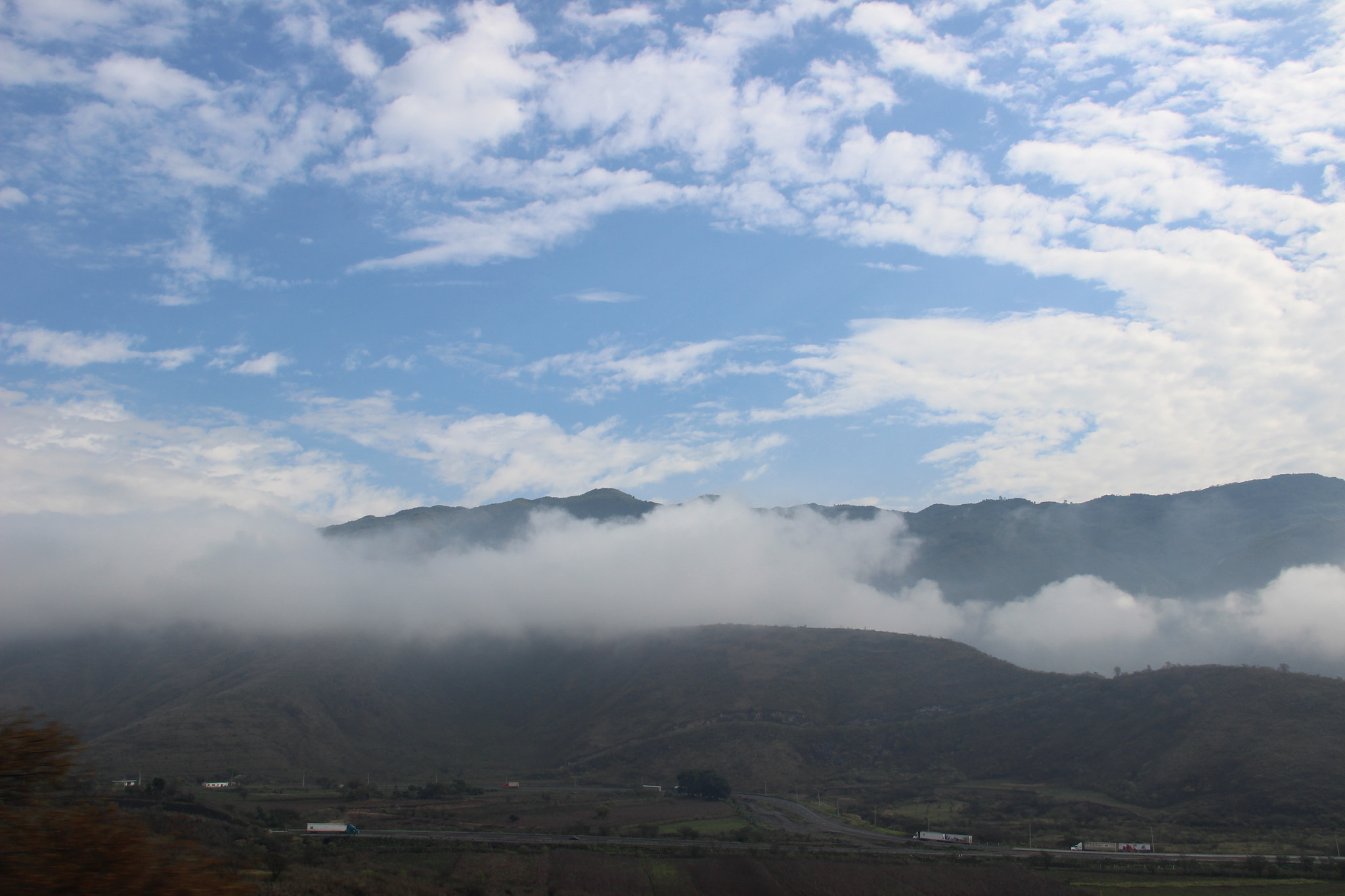 Canon EF-S 18-200mm F3.5-5.6 IS sample photo. Img photography