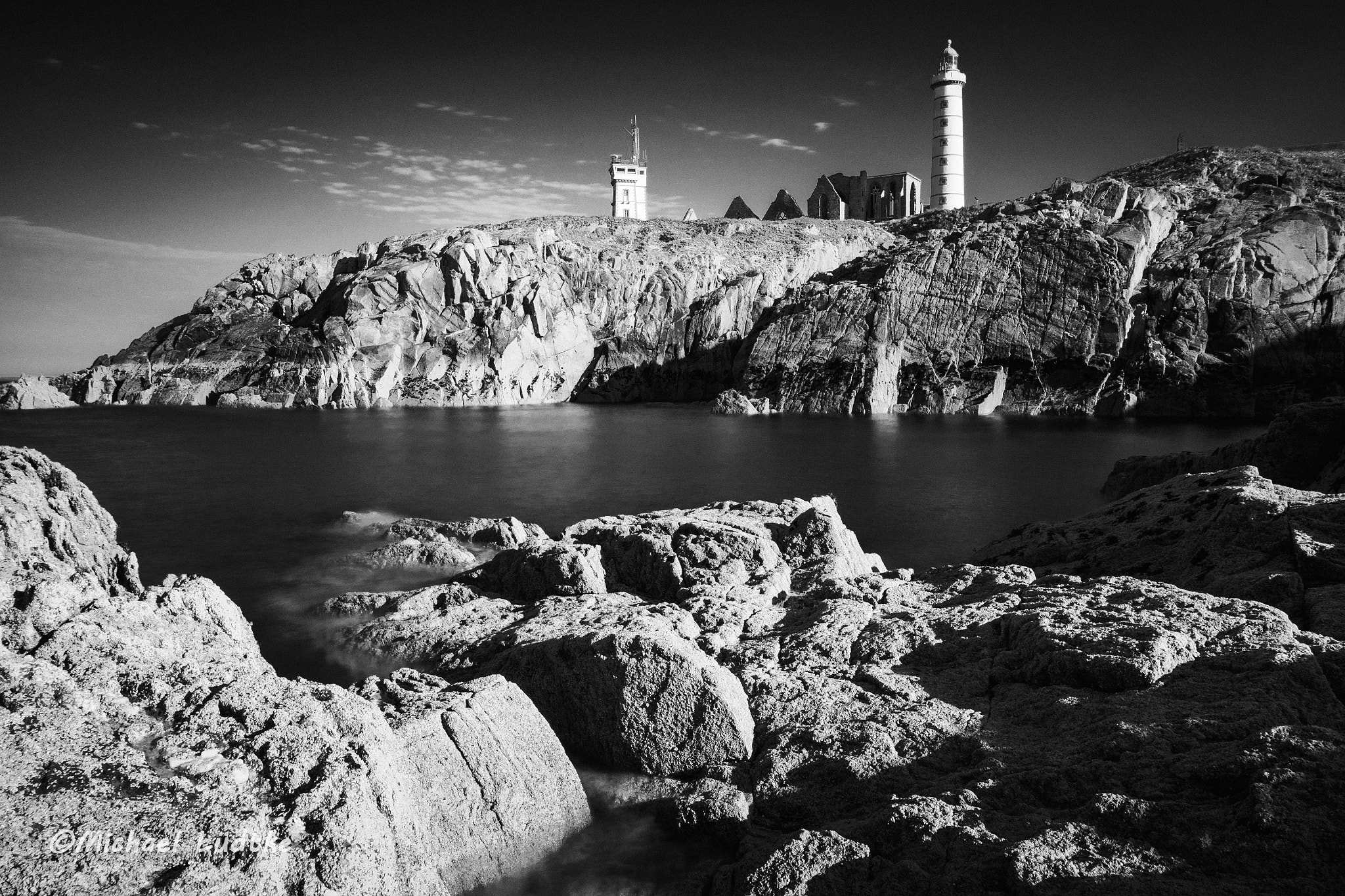 Olympus PEN E-PL7 + OLYMPUS M.9-18mm F4.0-5.6 sample photo. Bretagne, phare de saint mathieu photography