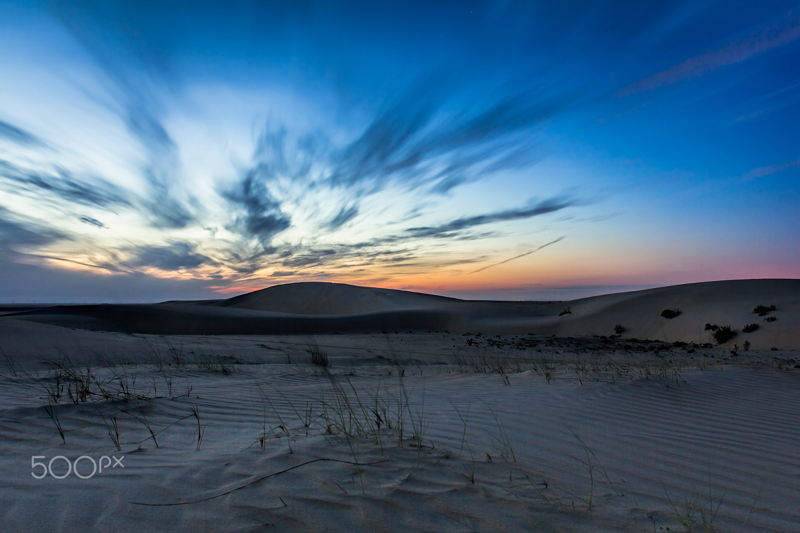 Canon EOS 550D (EOS Rebel T2i / EOS Kiss X4) + Canon EF 17-40mm F4L USM sample photo. Sunset in the desert photography