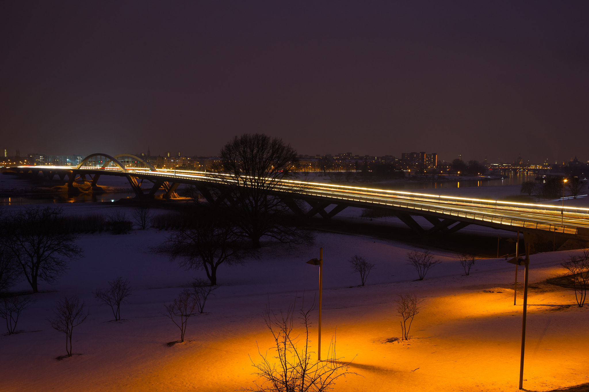 Sigma 24-60mm f/2.8 EX DG sample photo. Winter in dresden photography