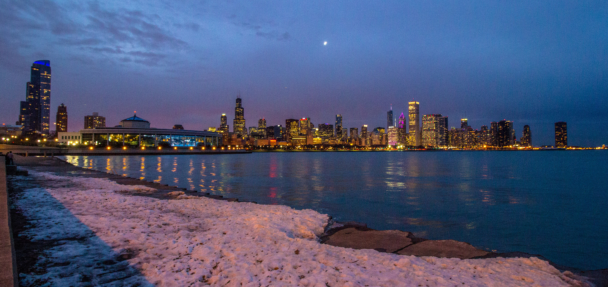 Canon EOS 600D (Rebel EOS T3i / EOS Kiss X5) sample photo. Chicago skyline (night) photography