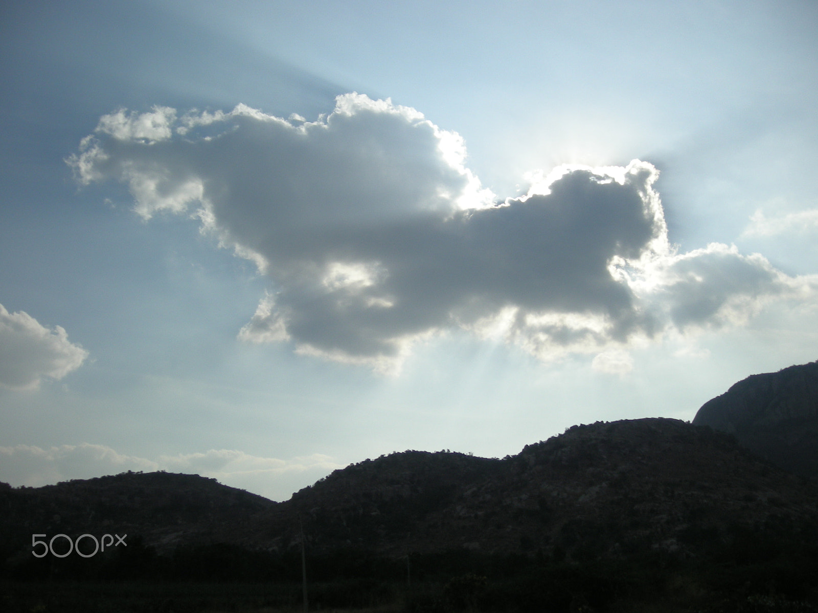 Nikon COOLPIX S500 sample photo. Cheetah cloud formation photography