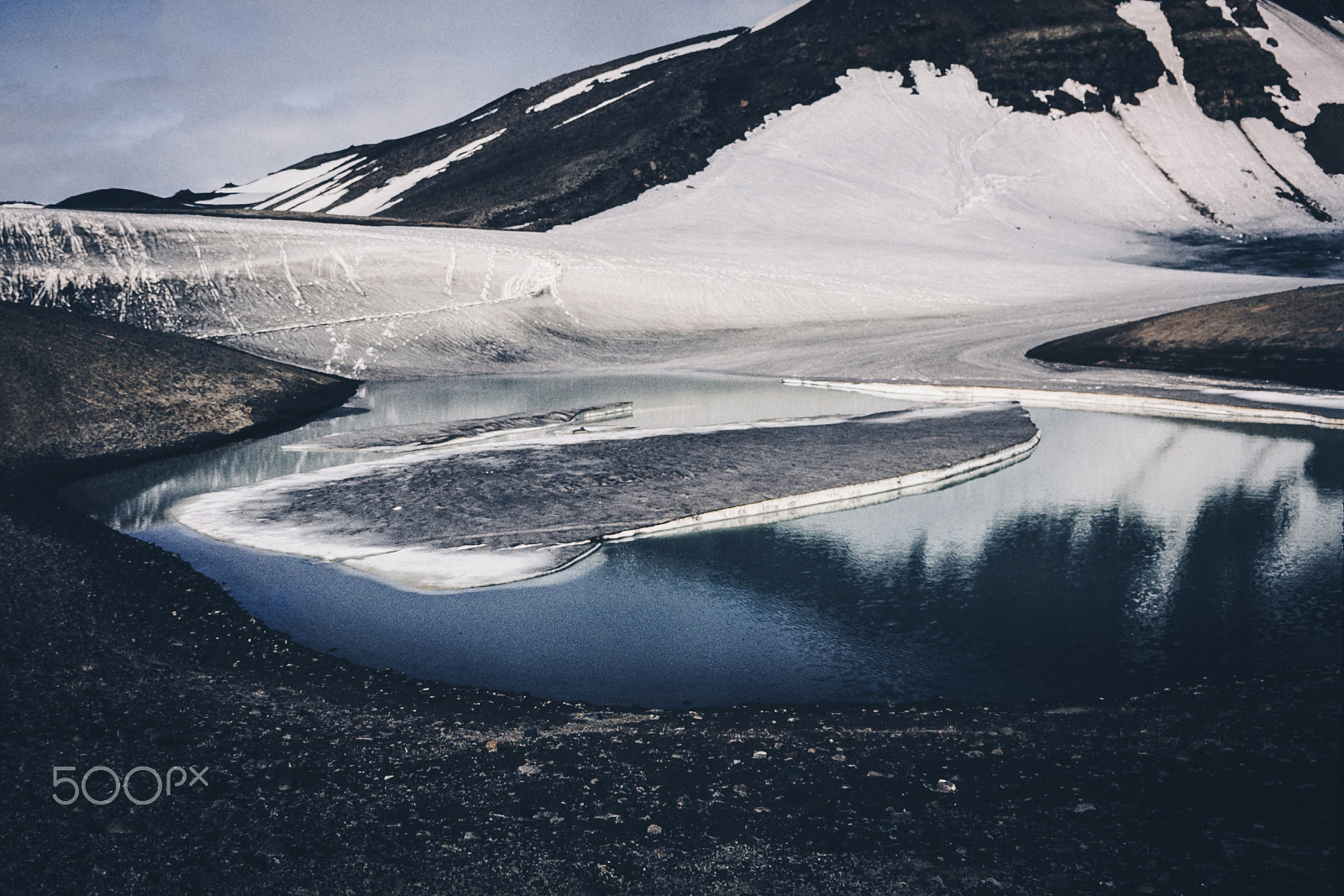 Canon EF-S 60mm F2.8 Macro USM sample photo. My first visit in iceland 1983 photography