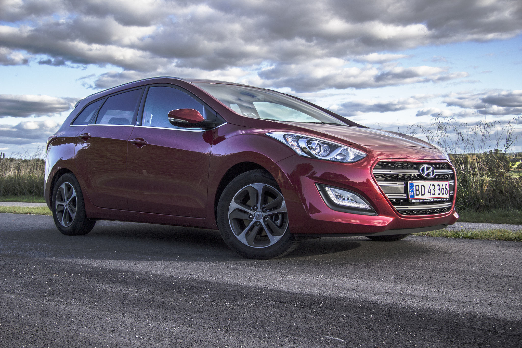 Canon EF-S 17-85mm F4-5.6 IS USM sample photo. Hyundai product philipandersen photography