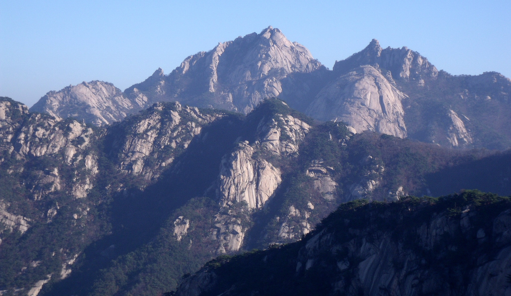 Fujifilm FinePix J110W sample photo. Morning on bukhansan national park photography