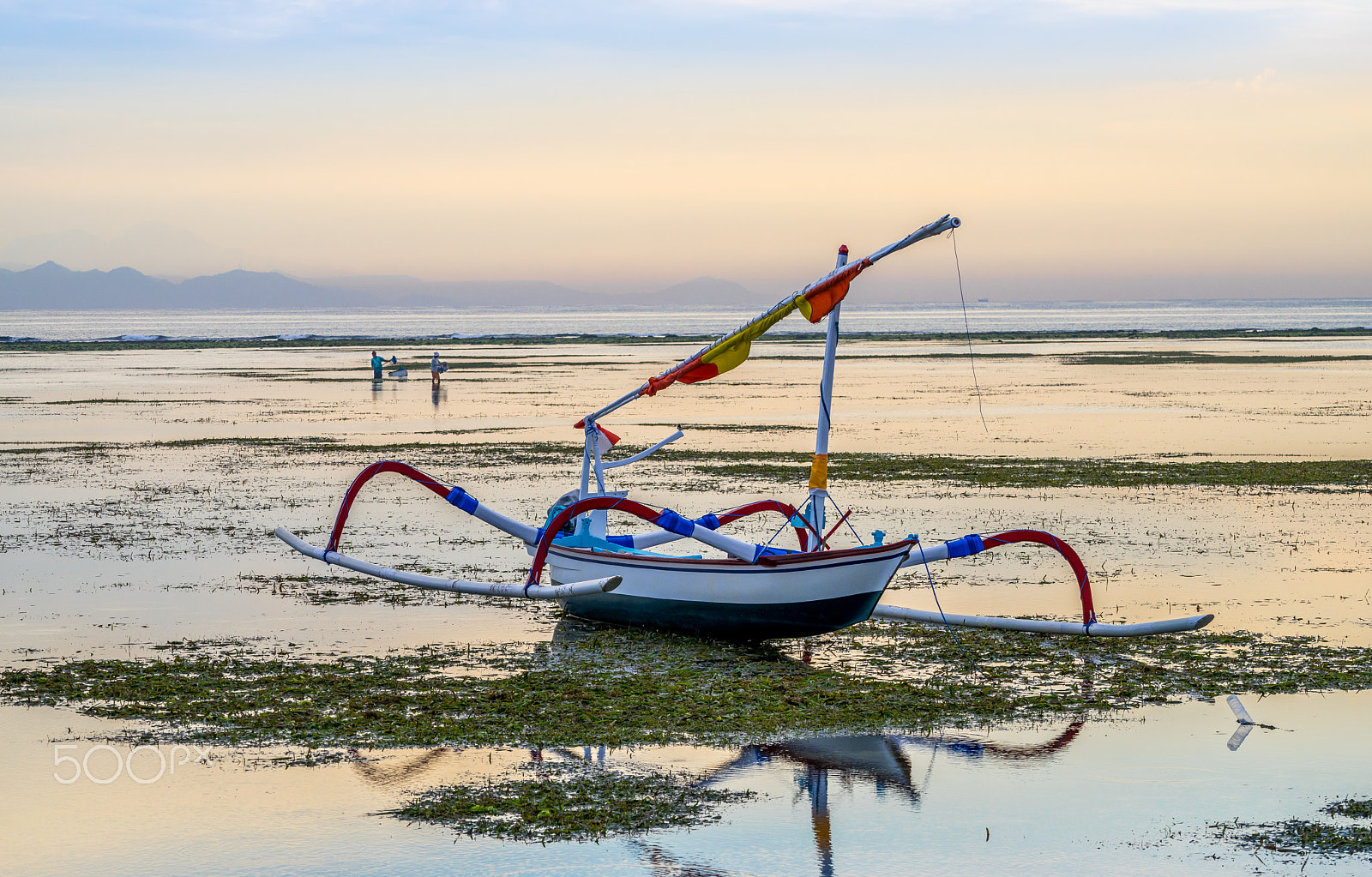 Sony a7R + Sony FE 70-200mm F4 G OSS sample photo. Early morning in bali photography