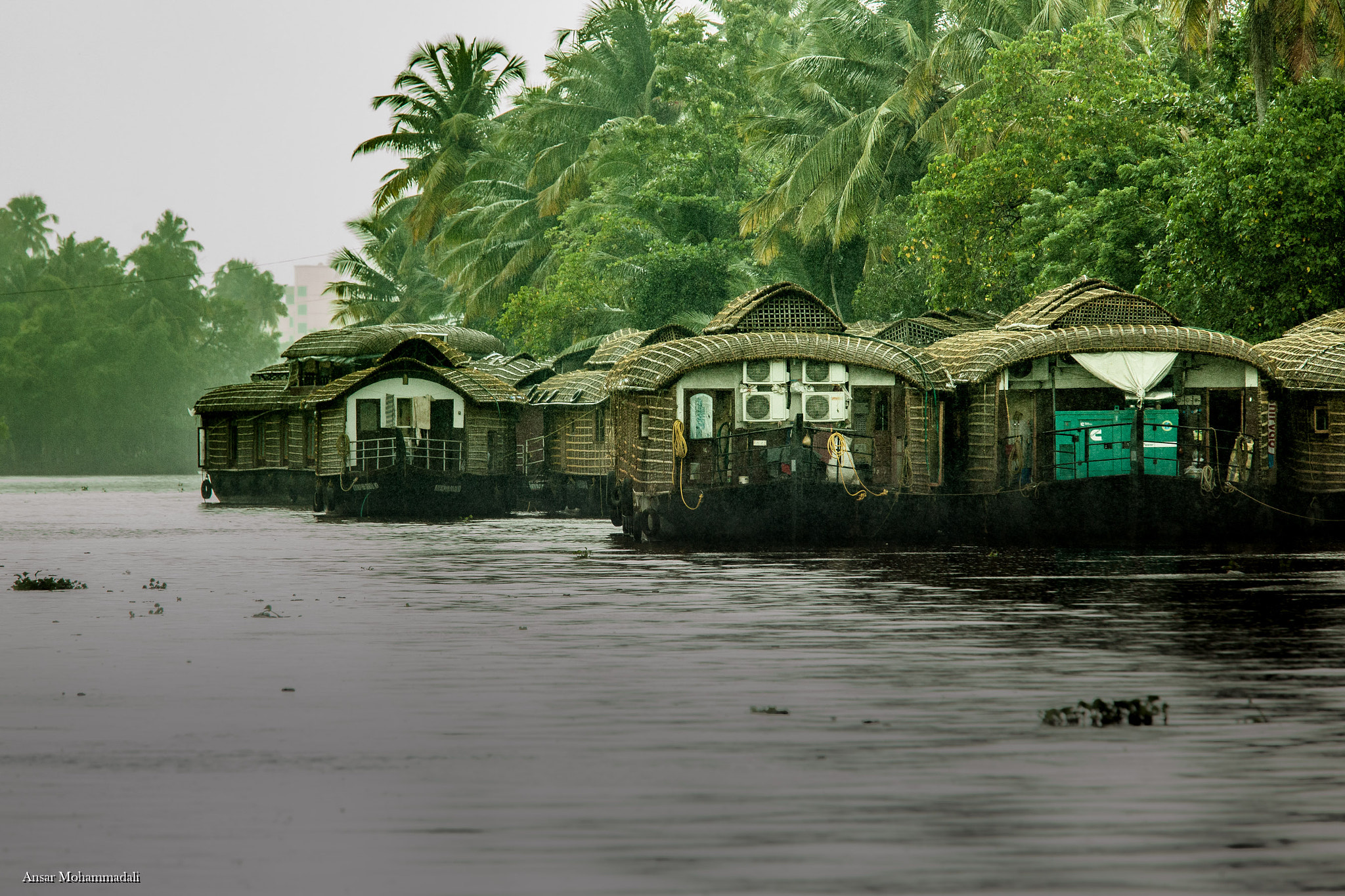 Canon EF 70-200mm F4L IS USM sample photo. House boat photography