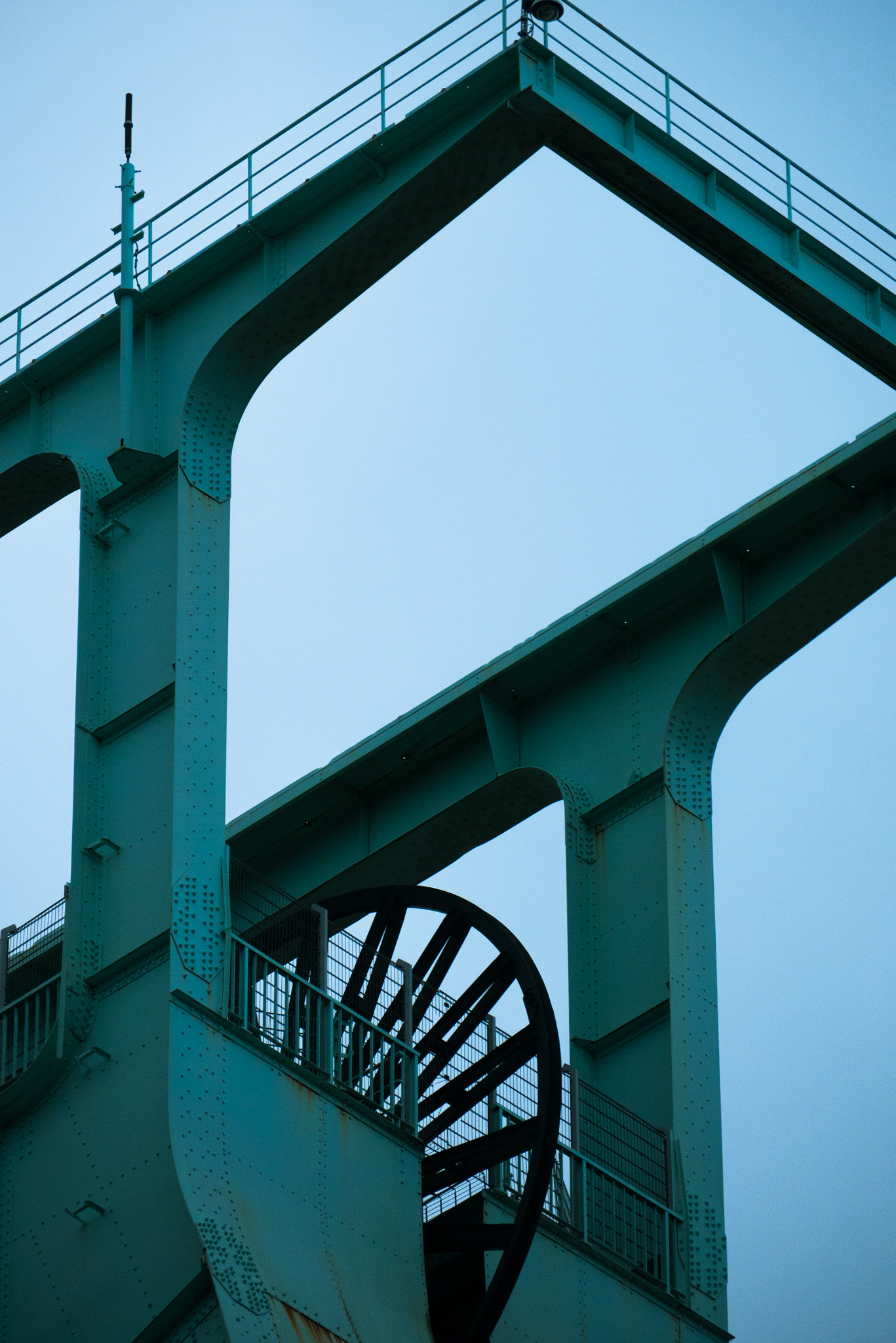 Panasonic DMC-G70 sample photo. Winding tower photography