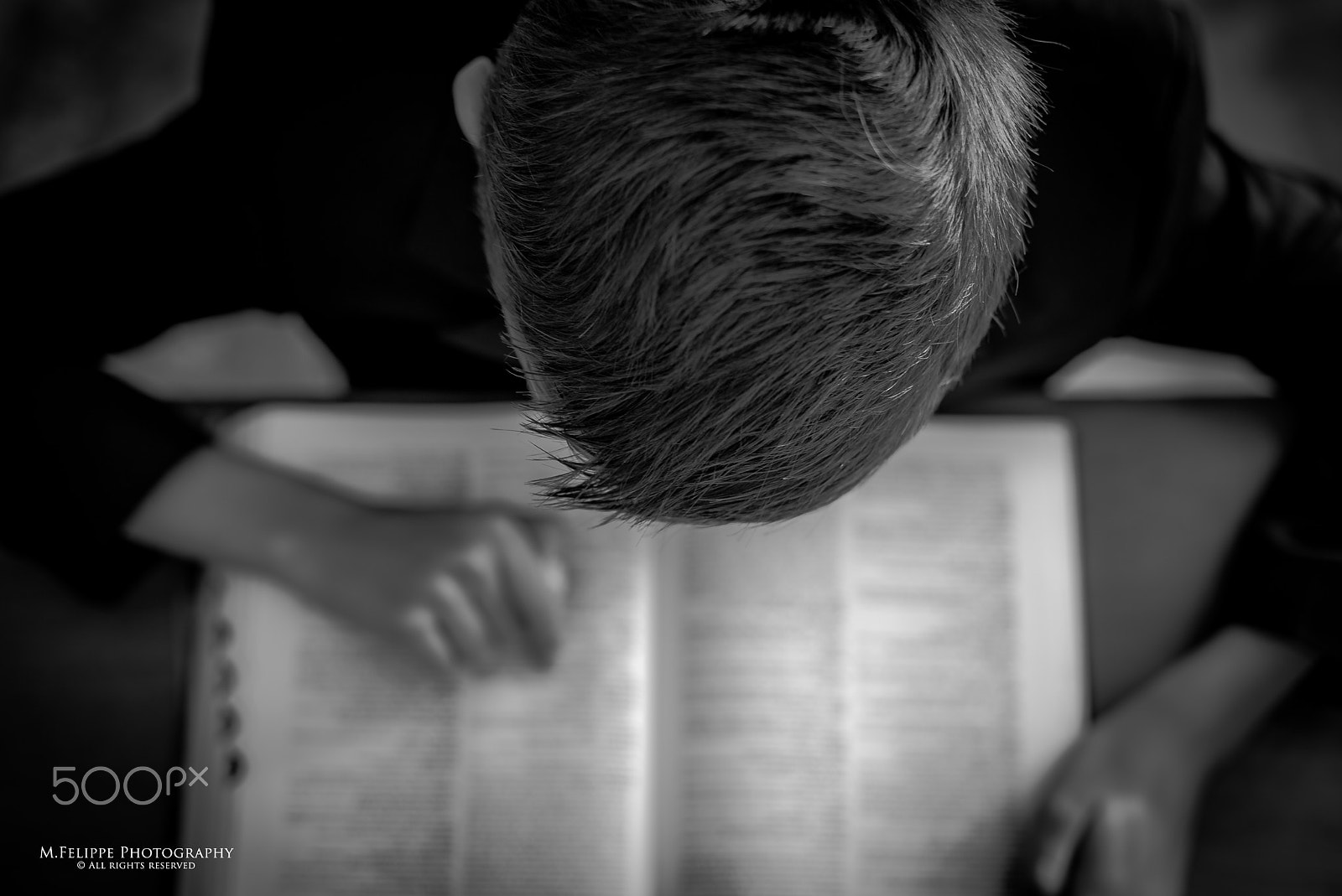 Sony a7S II + Sony DT 50mm F1.8 SAM sample photo. Reading the key to knowledge photography