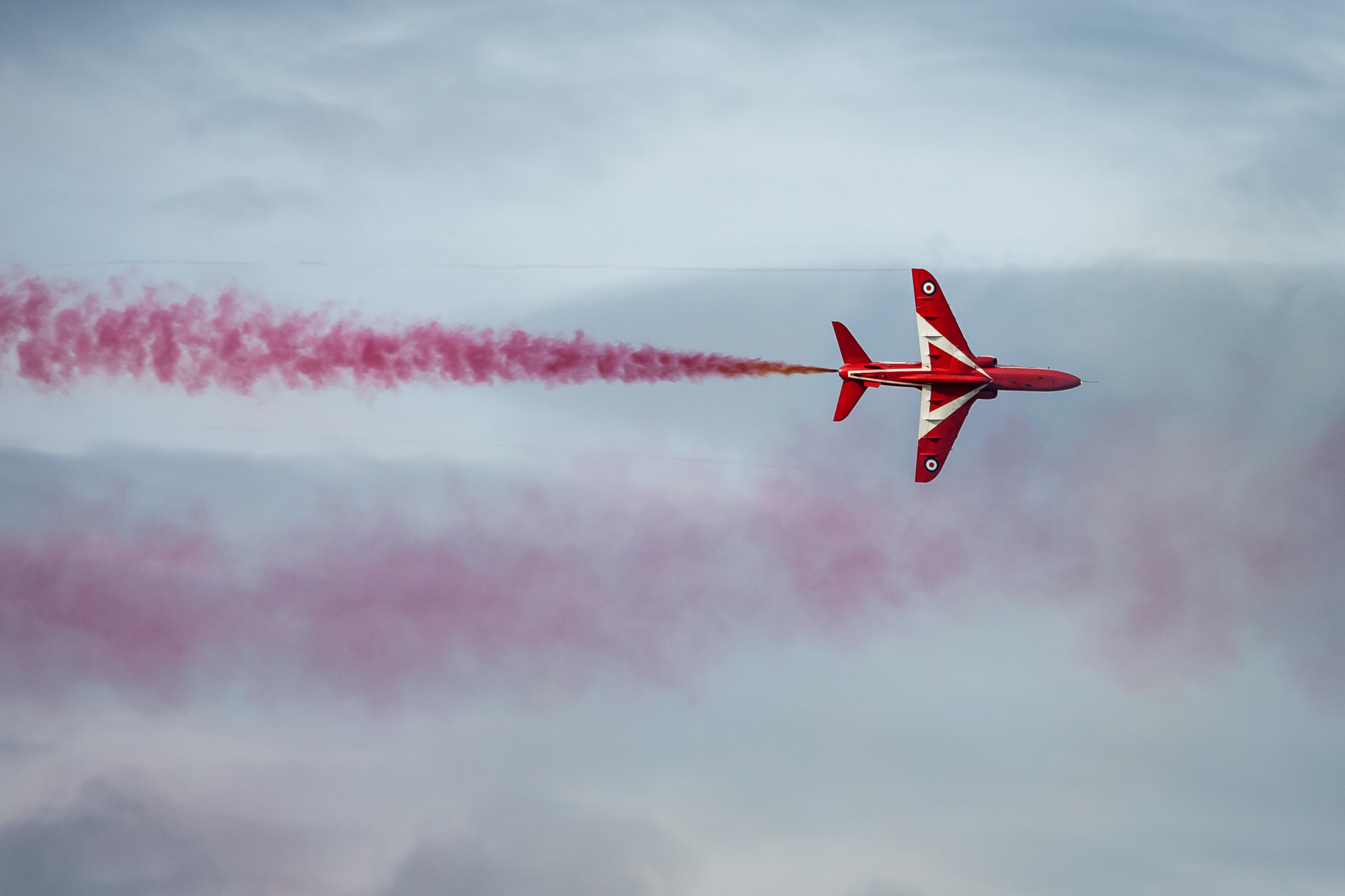 Canon EOS 50D + Canon EF 70-200mm F4L USM sample photo. Red arrows photography