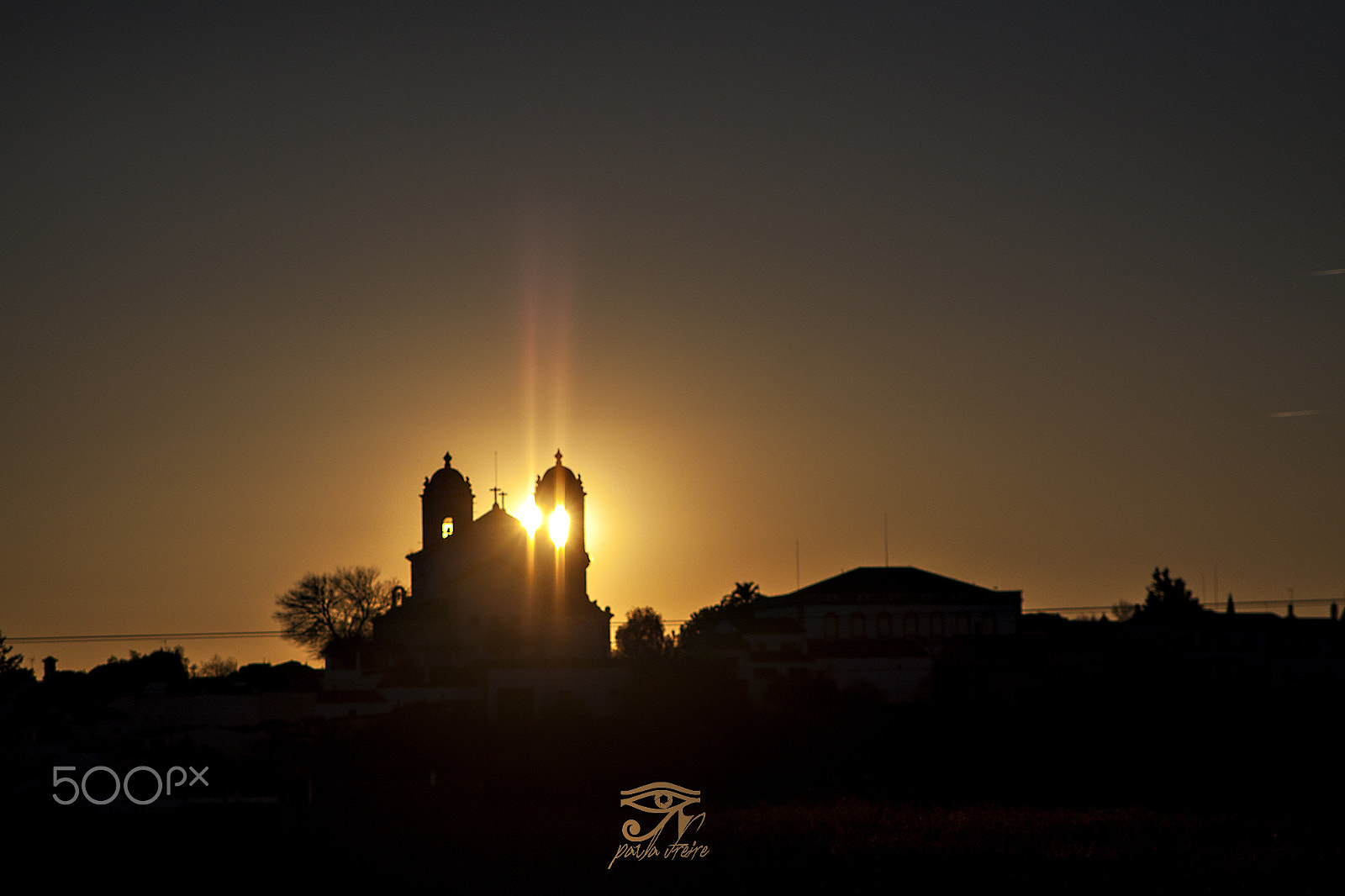 Canon EF 28-105mm f/3.5-4.5 USM sample photo. Lurking photography