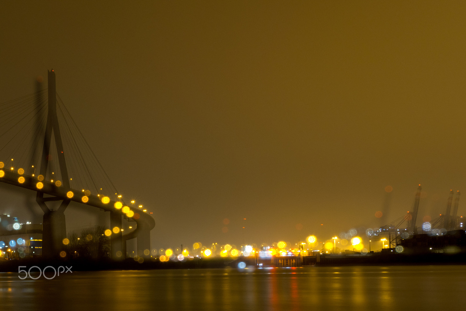 Nikon D5300 + Sigma 18-35mm F1.8 DC HSM Art sample photo. Hamburg photography