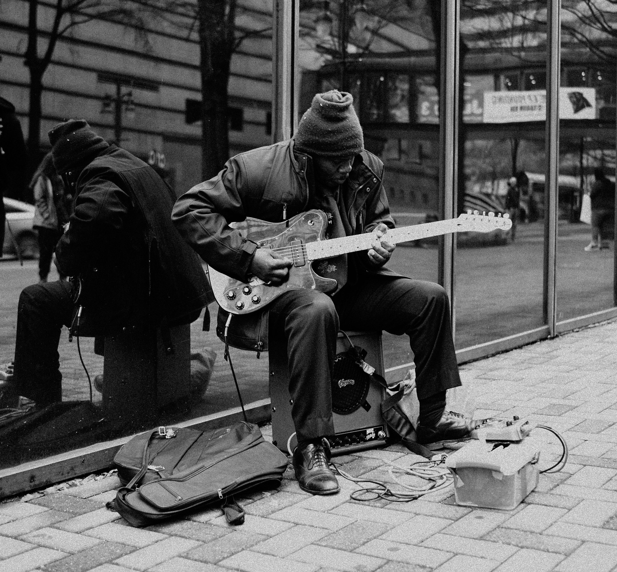 Canon EOS 6D + EF28-70mm f/2.8L USM sample photo. Street music is the realest photography