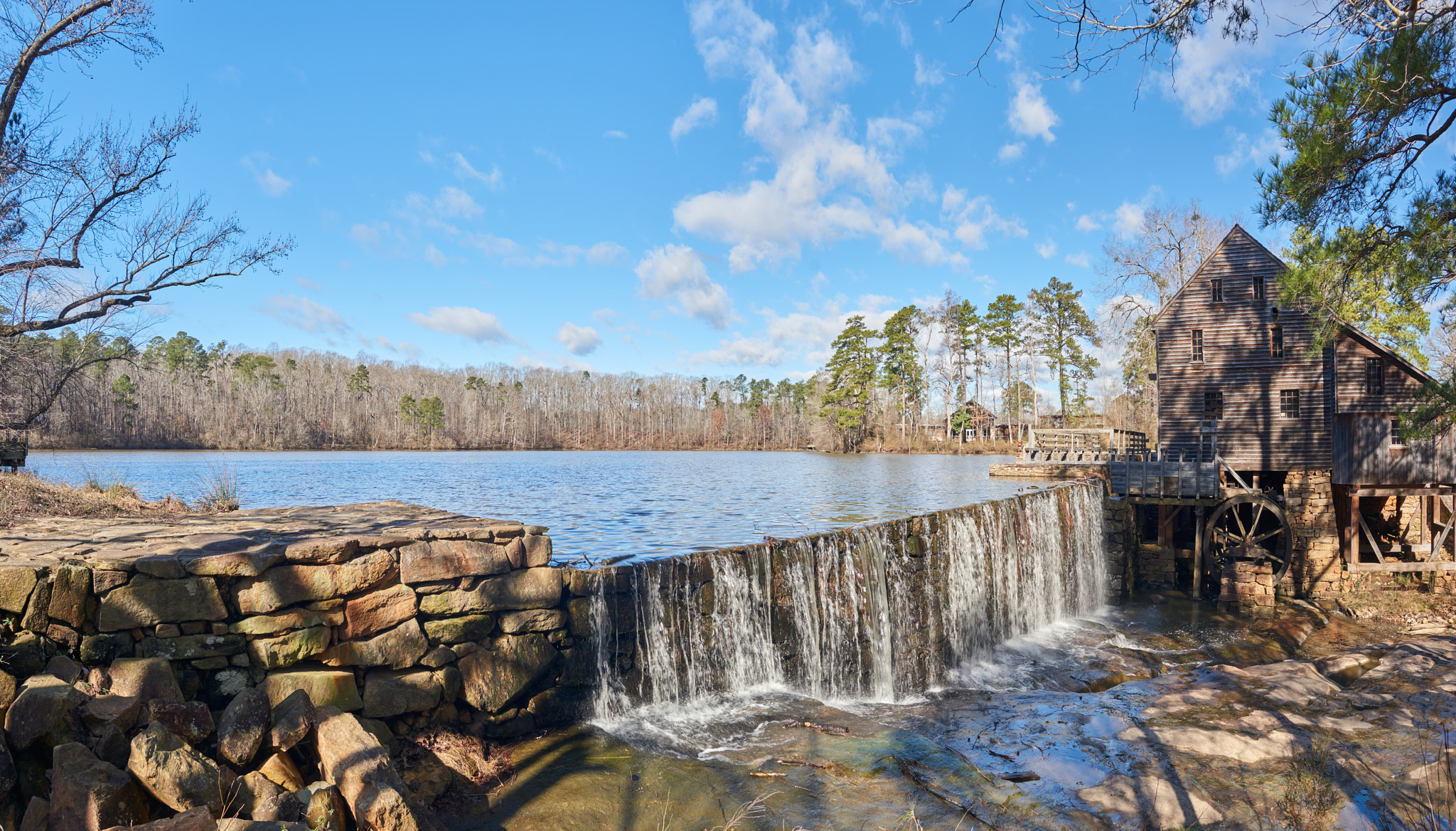 Nikon D810 + Nikon AF-S Nikkor 20mm F1.8G ED sample photo. Yatesmillraleighnc pano edit photography