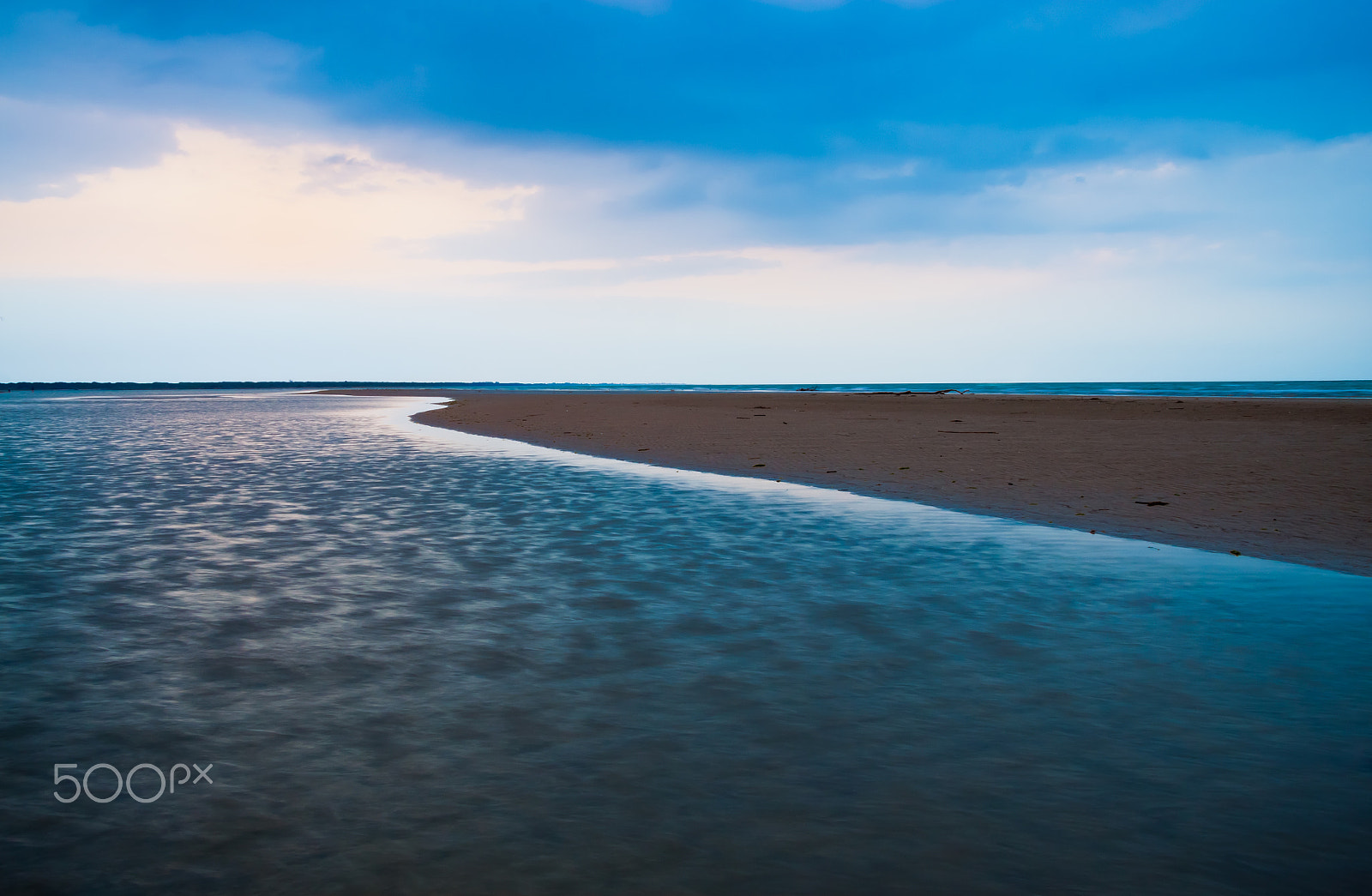 Sigma 18-50mm f/3.5-5.6 DC sample photo. Beach photography