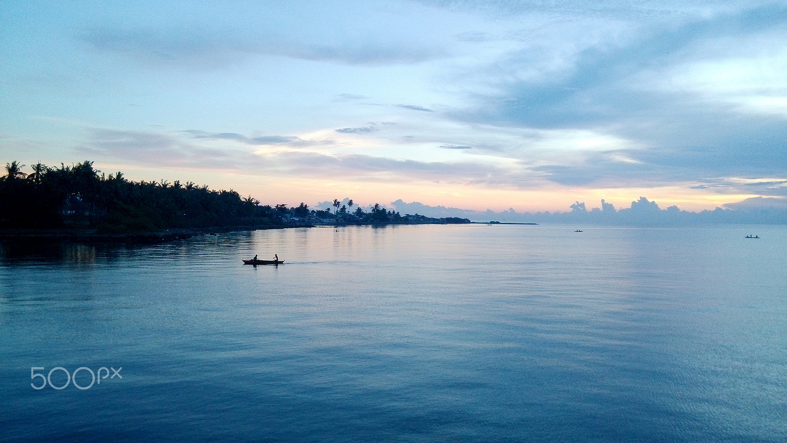 Xiaomi MI3 sample photo. Early men catch the fish photography