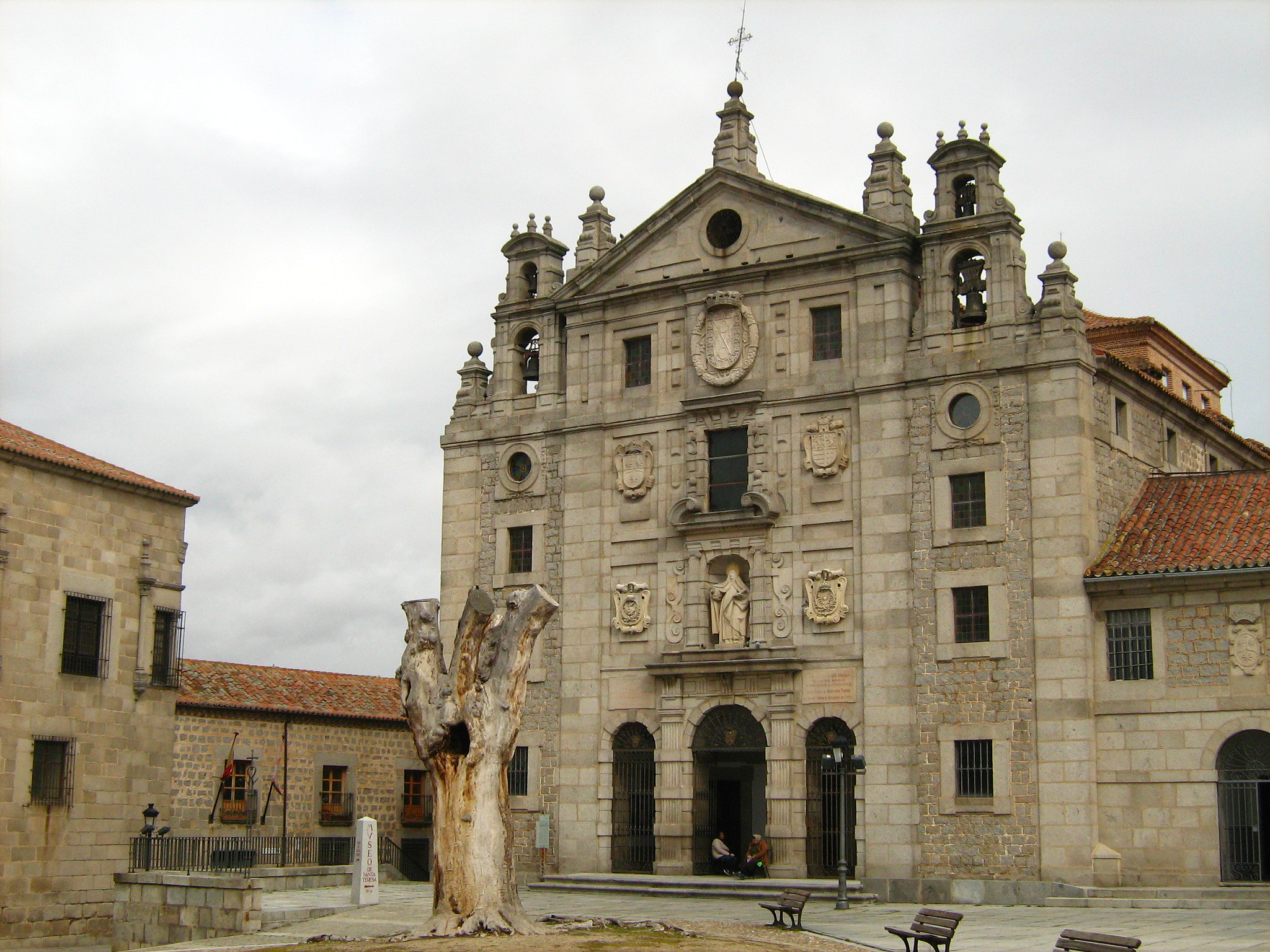 Canon POWERSHOT A450 sample photo. Church-convent santa teresa photography