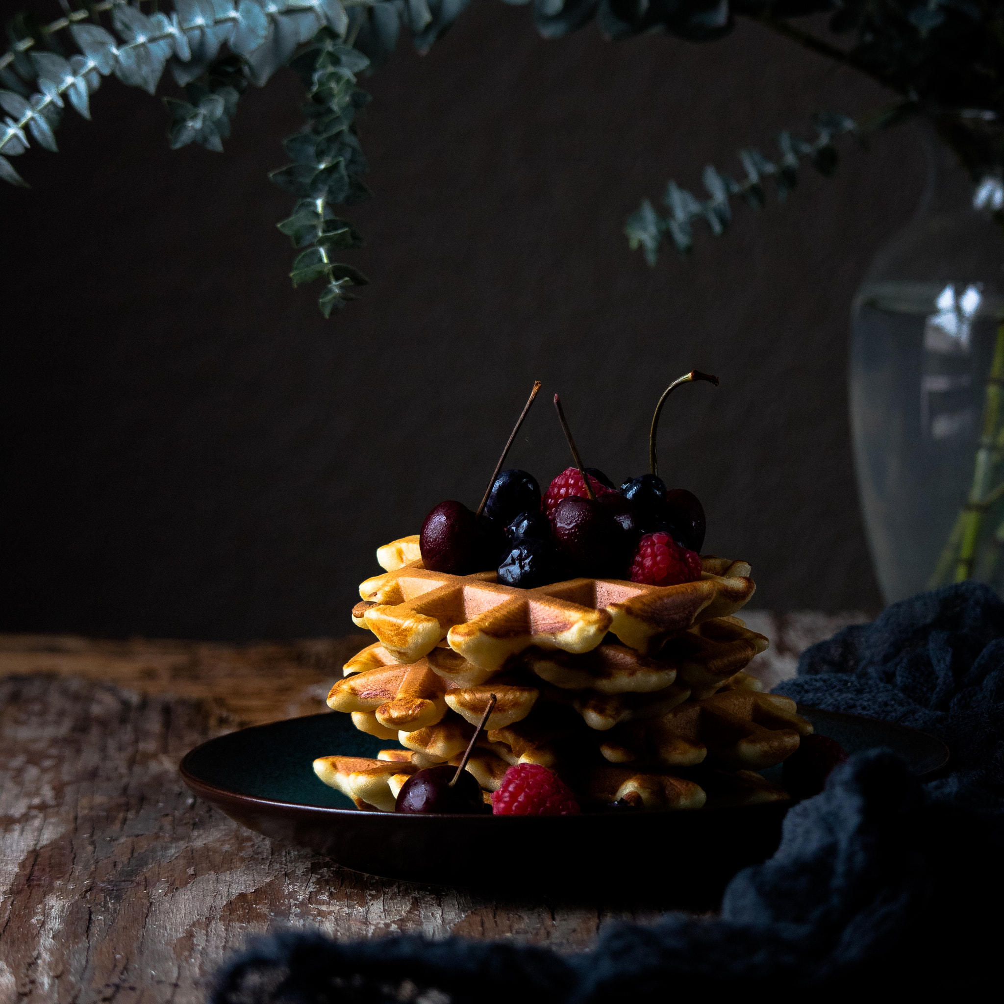 Canon EF-S 55-250mm F4-5.6 IS STM sample photo. Kefir waffles with berries photography