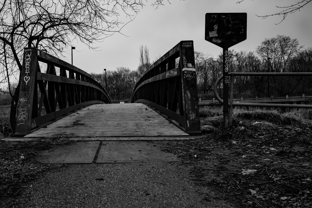 Fujifilm X-A1 + Fujifilm XF 14mm F2.8 R sample photo. Bridge over the river photography