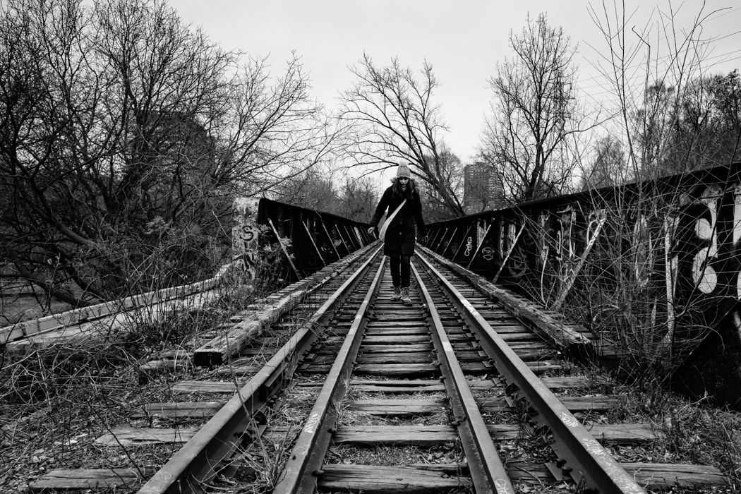 Fujifilm X-A1 + Fujifilm XF 14mm F2.8 R sample photo. Crossing the bridge photography