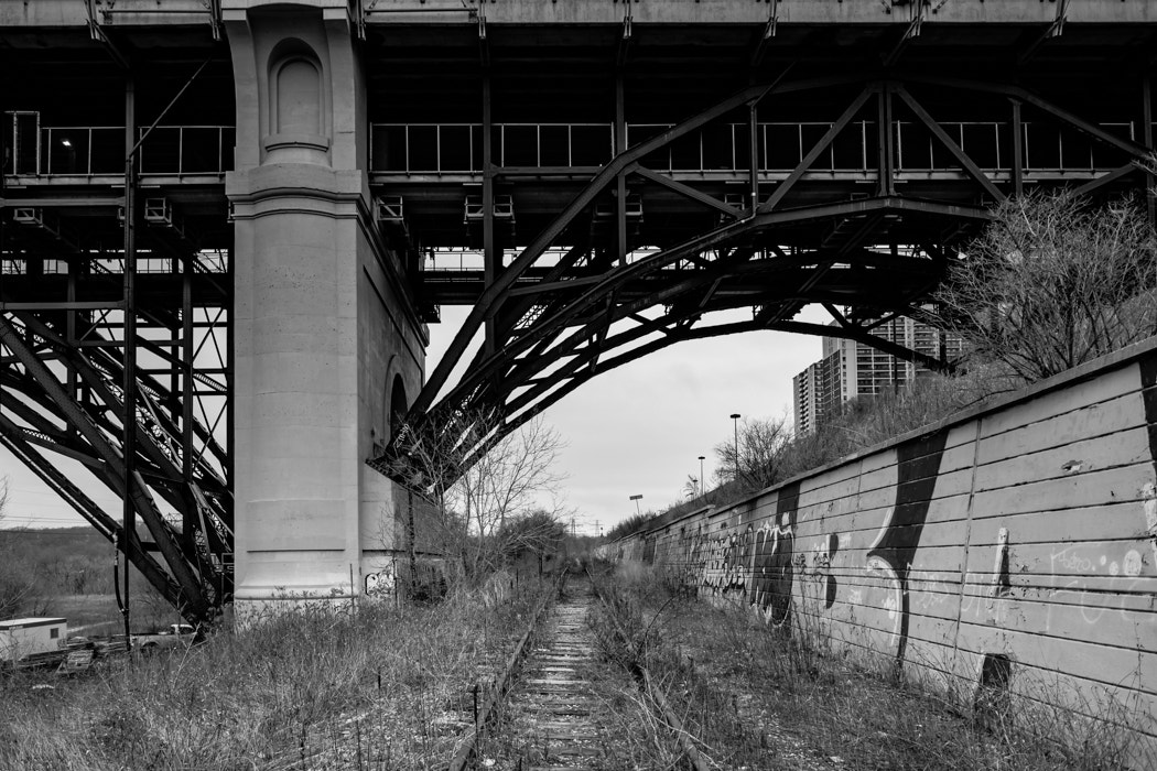 Fujifilm X-A1 + Fujifilm XF 14mm F2.8 R sample photo. Under the bridge photography