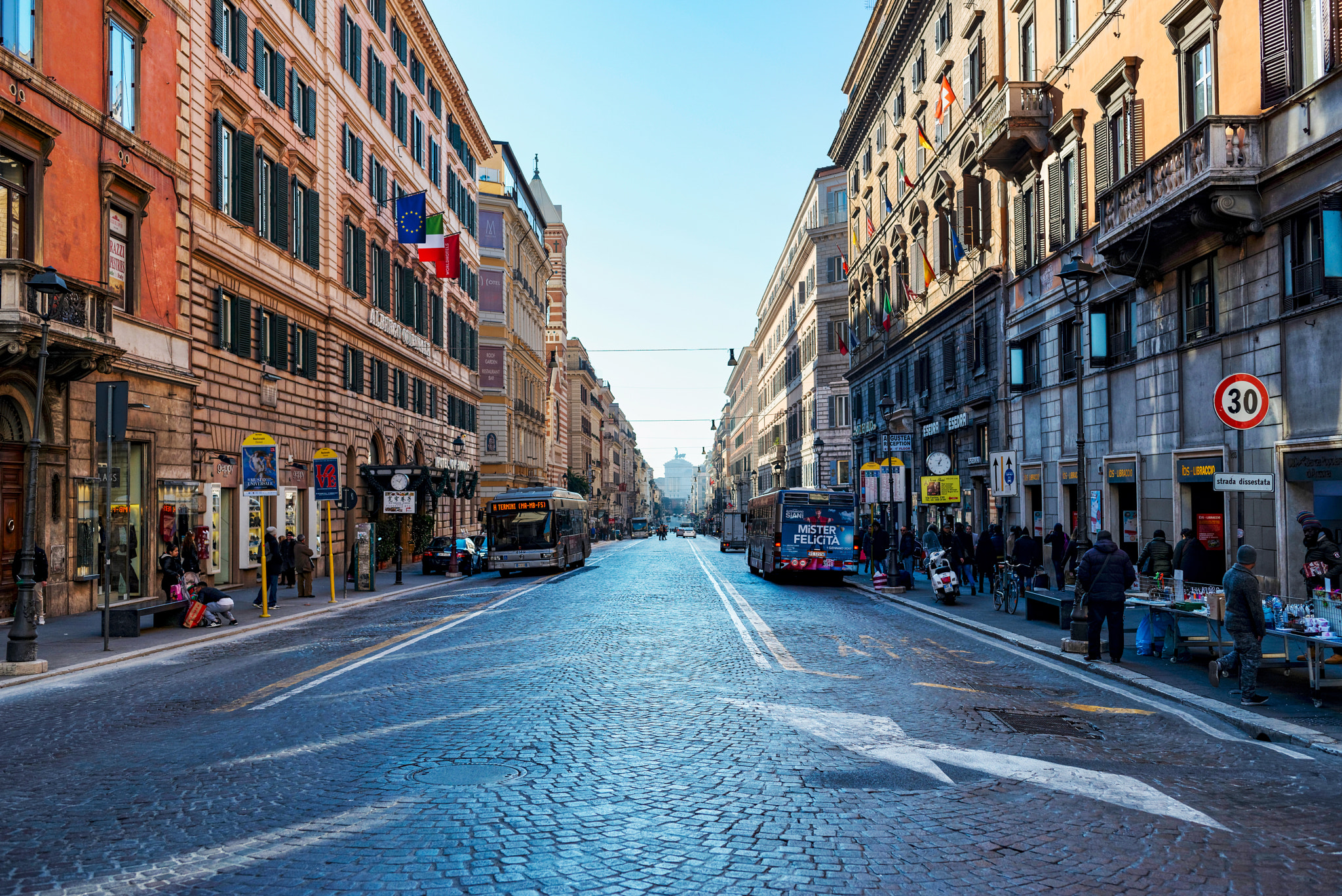 Nikon AF-S Nikkor 35mm F1.8G ED sample photo. Via nazionale in roma. photography