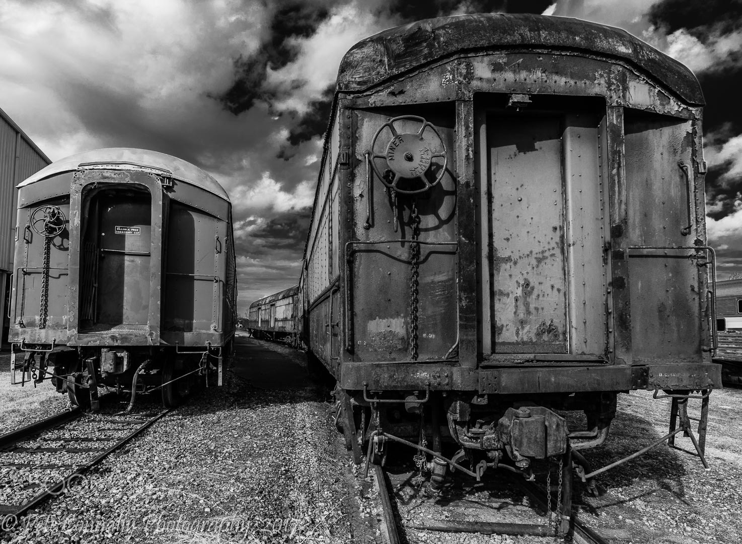 Sony a6300 + Sony E 10-18mm F4 OSS sample photo. Box cars photography