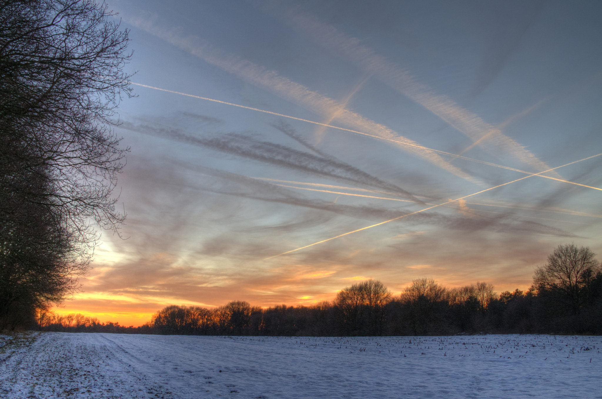 Canon EF-S 18-135mm F3.5-5.6 IS sample photo. Sunset in rijssen photography