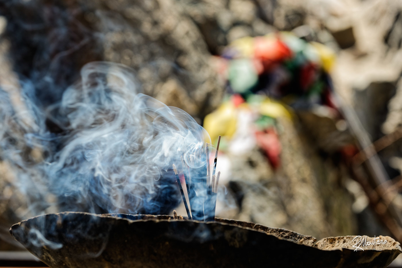 Nikon AF-S Nikkor 70-200mm F4G ED VR sample photo. Tibetan incense photography