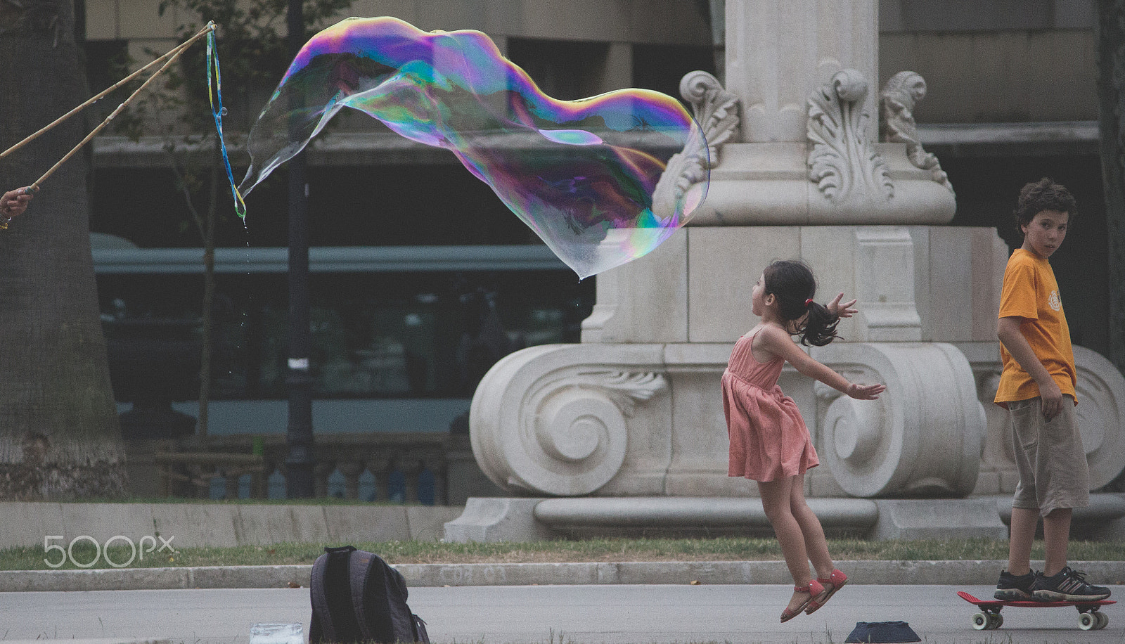 Canon EOS M sample photo. Catching bubbles photography