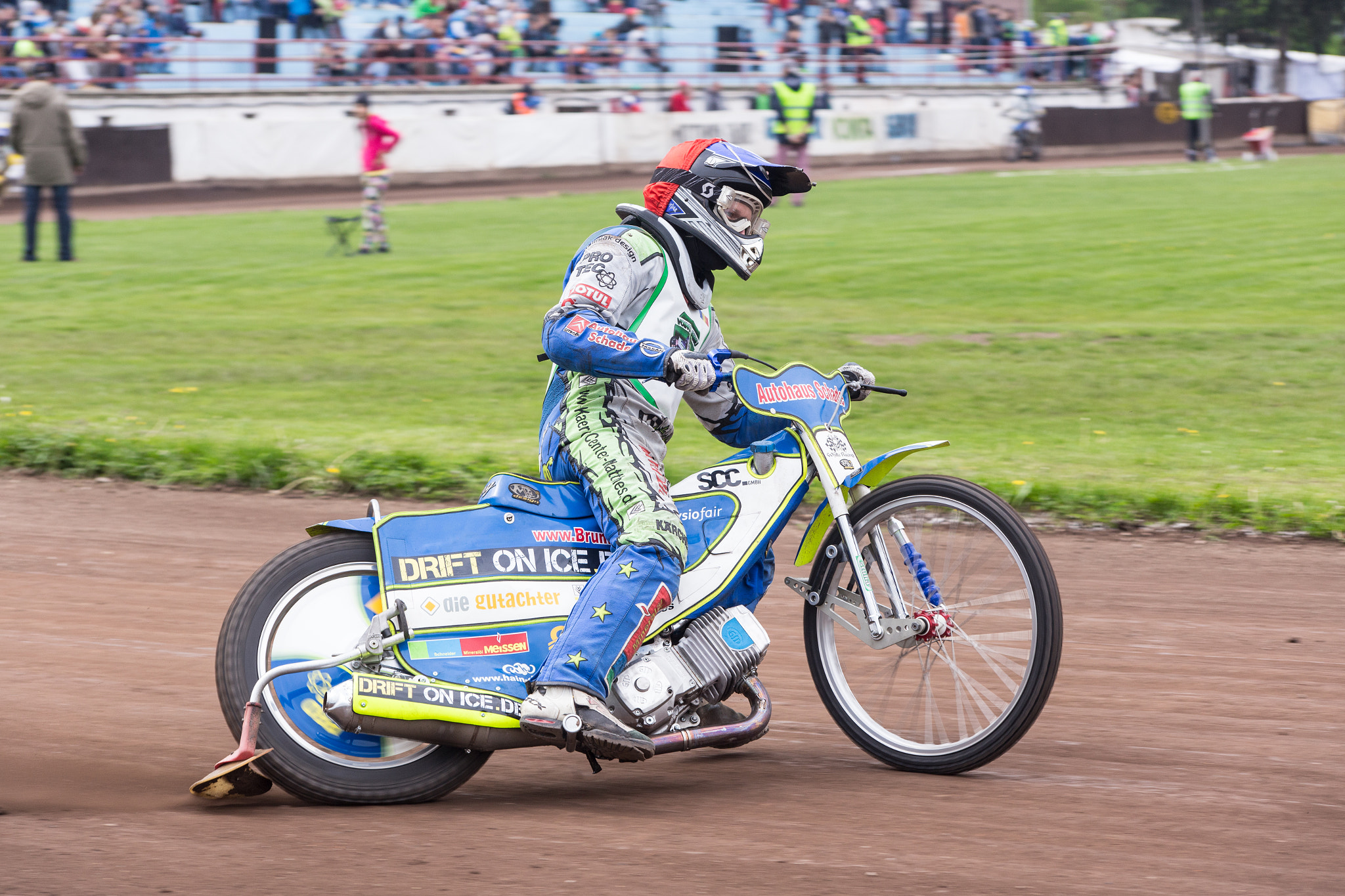 Sigma 70-300mm F4-5.6 APO DG Macro sample photo. Speedway riders photography