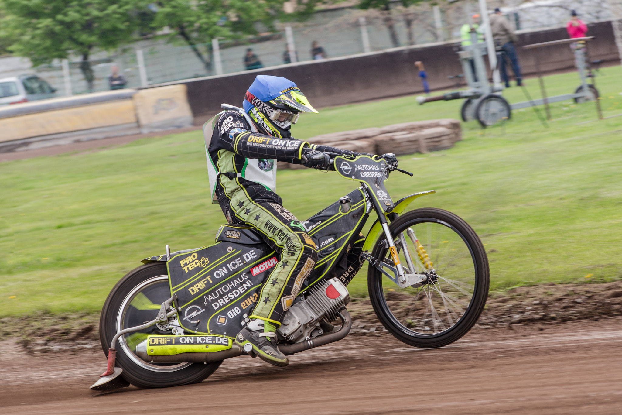 Sigma 70-300mm F4-5.6 APO DG Macro sample photo. Speedway riders photography